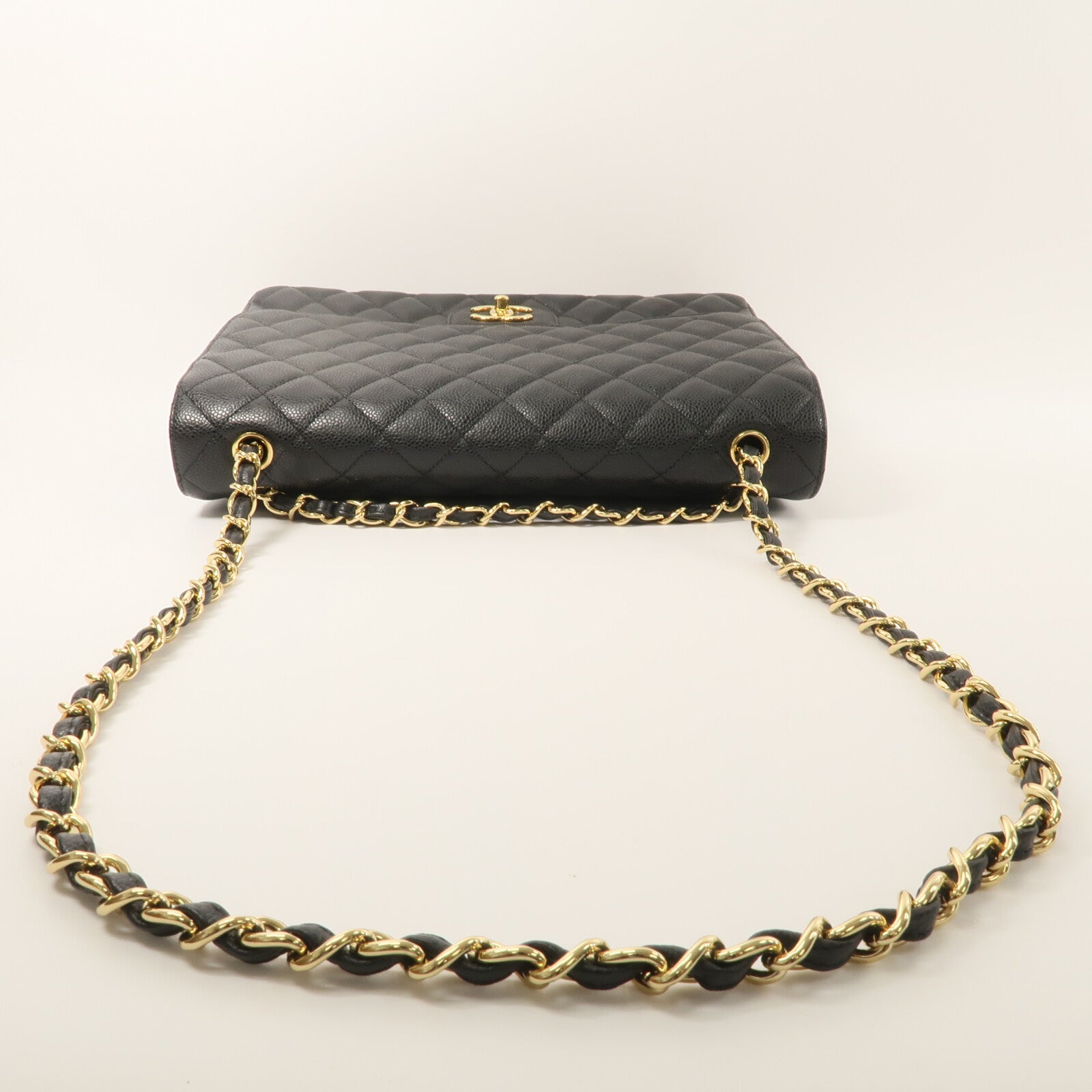 CHANEL 牛皮皮革Maxi Classic鏈帶肩背袋