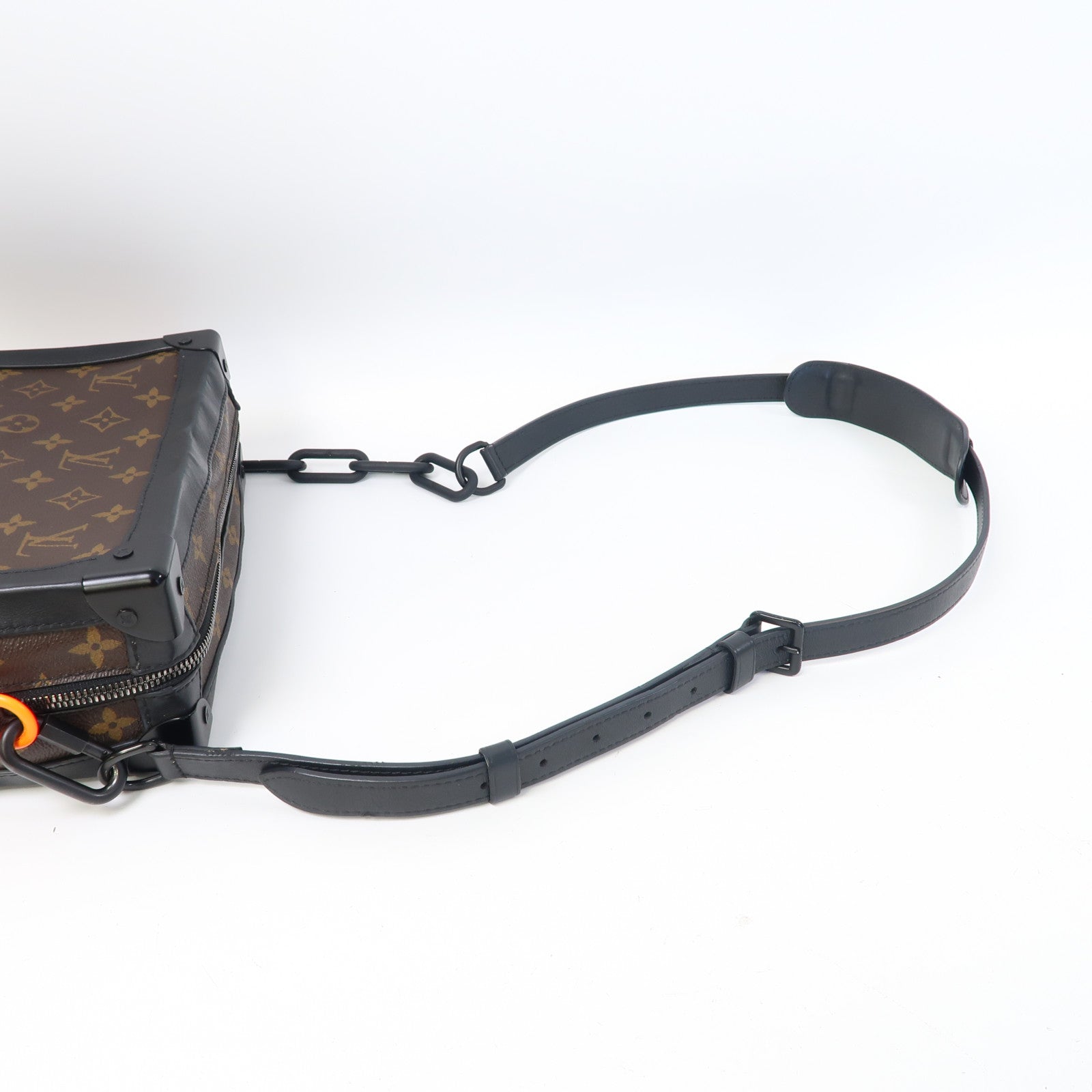 LOUIS VUITTON Monogram Soft Trunk肩背袋啡色