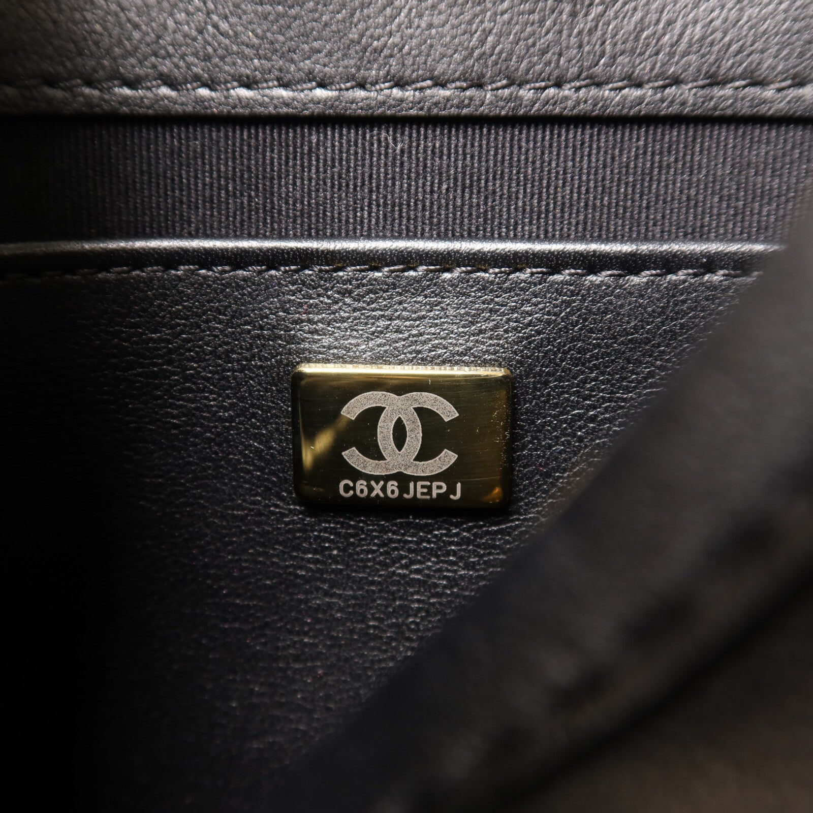 CHANEL 牛皮皮革Hobo鏈帶手挽肩背兩用袋