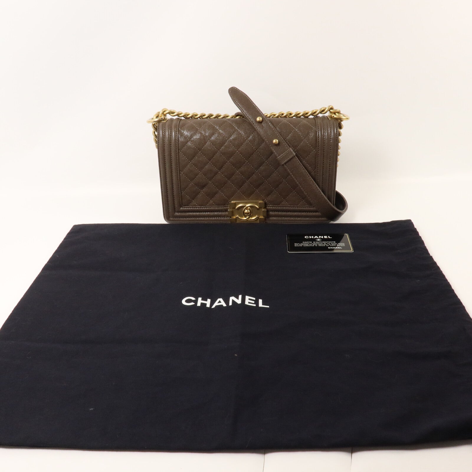 CHANEL 牛皮皮革Boy 25鏈帶肩背袋