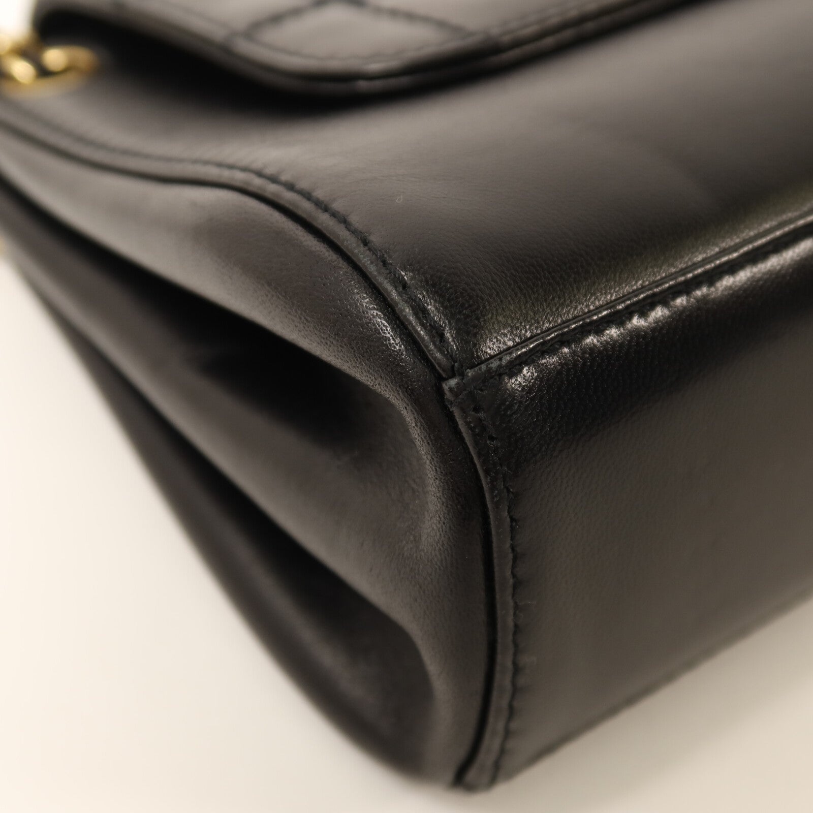 CHANEL 羊皮皮革2.55 Chocobar Flap Bag金扣鏈帶肩背袋