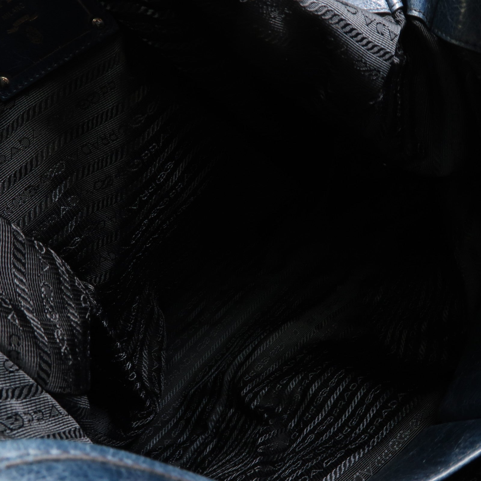 PRADA 尼龍/牛皮皮革Shoulder Bag銀扣肩背袋