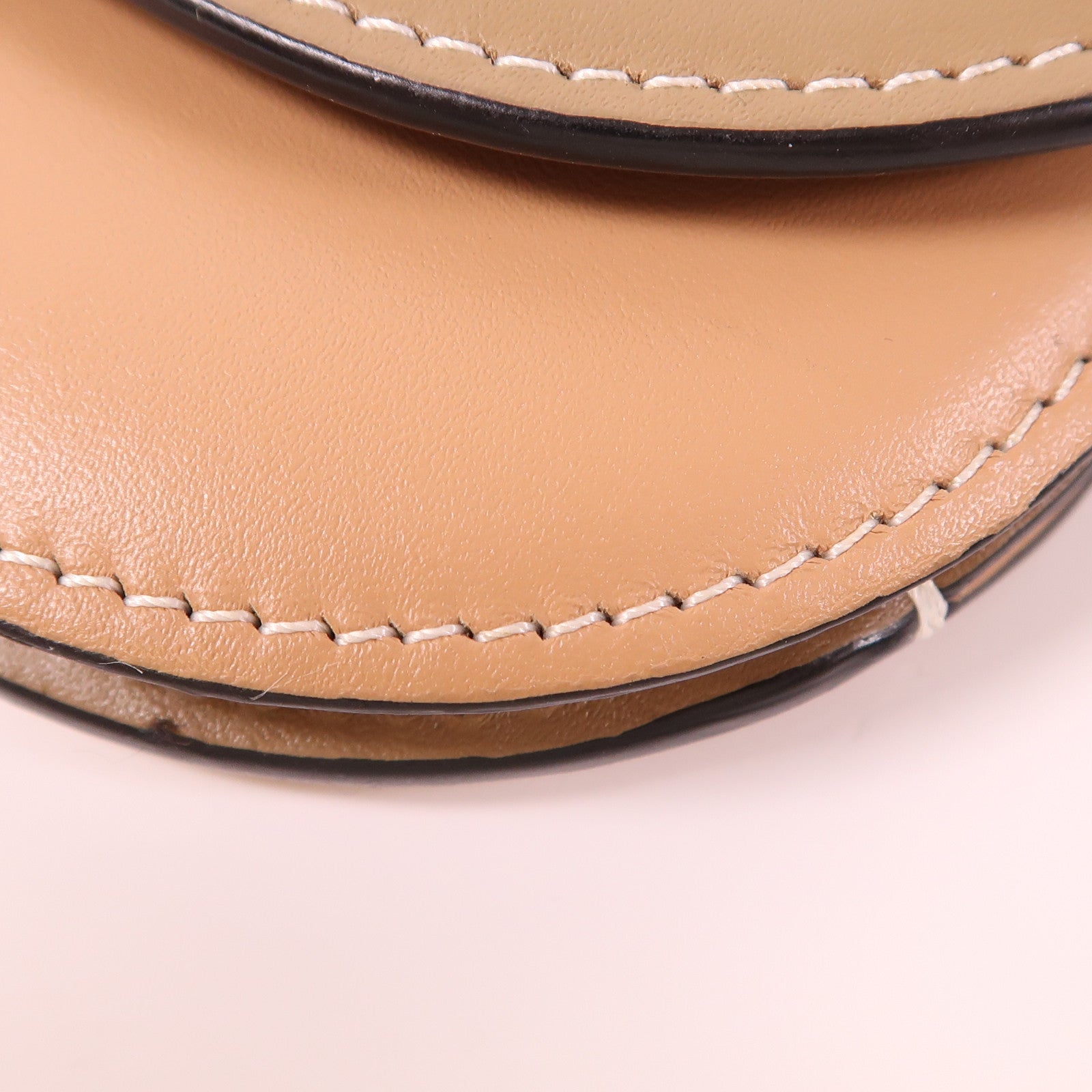 LOEWE 【激減優惠】牛皮皮革Gate Pochette Bag金扣肩背袋