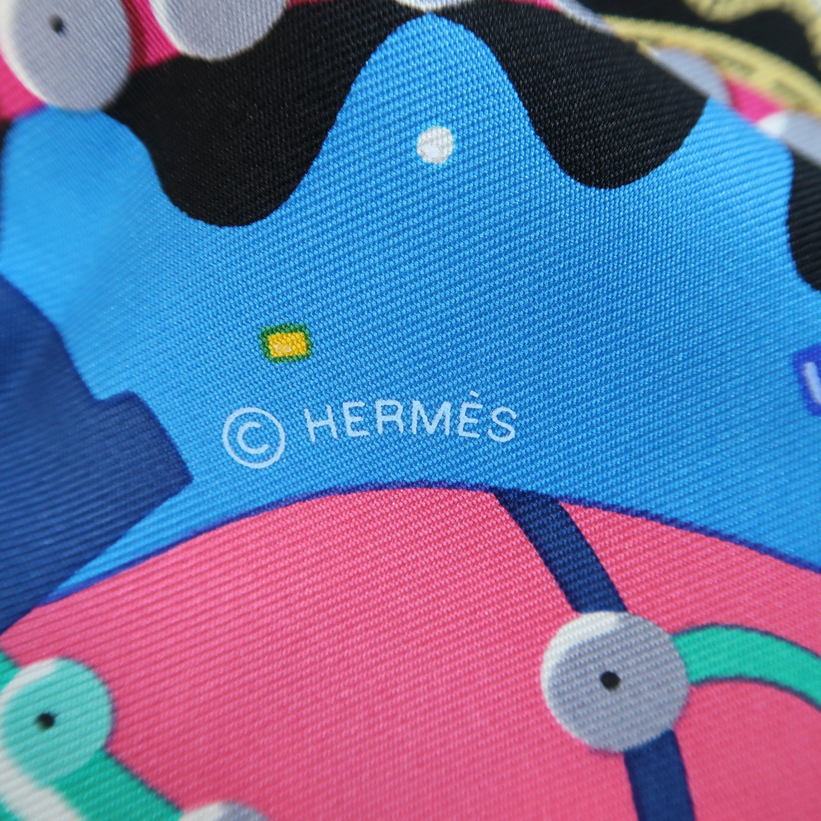 HERMES Scarf 90X90 Silk Multicolor