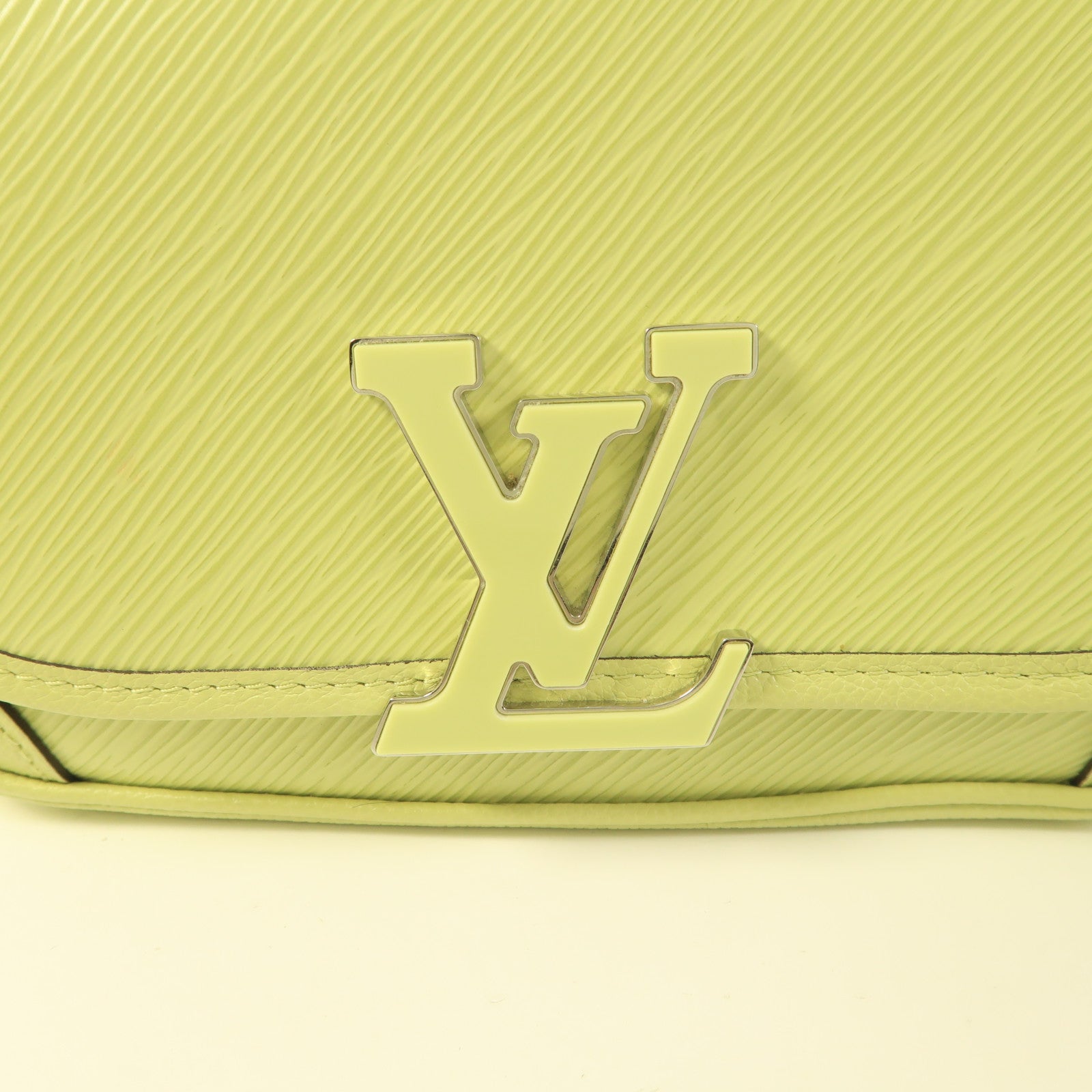 LOUIS VUITTON Epi Buci銀扣肩背袋