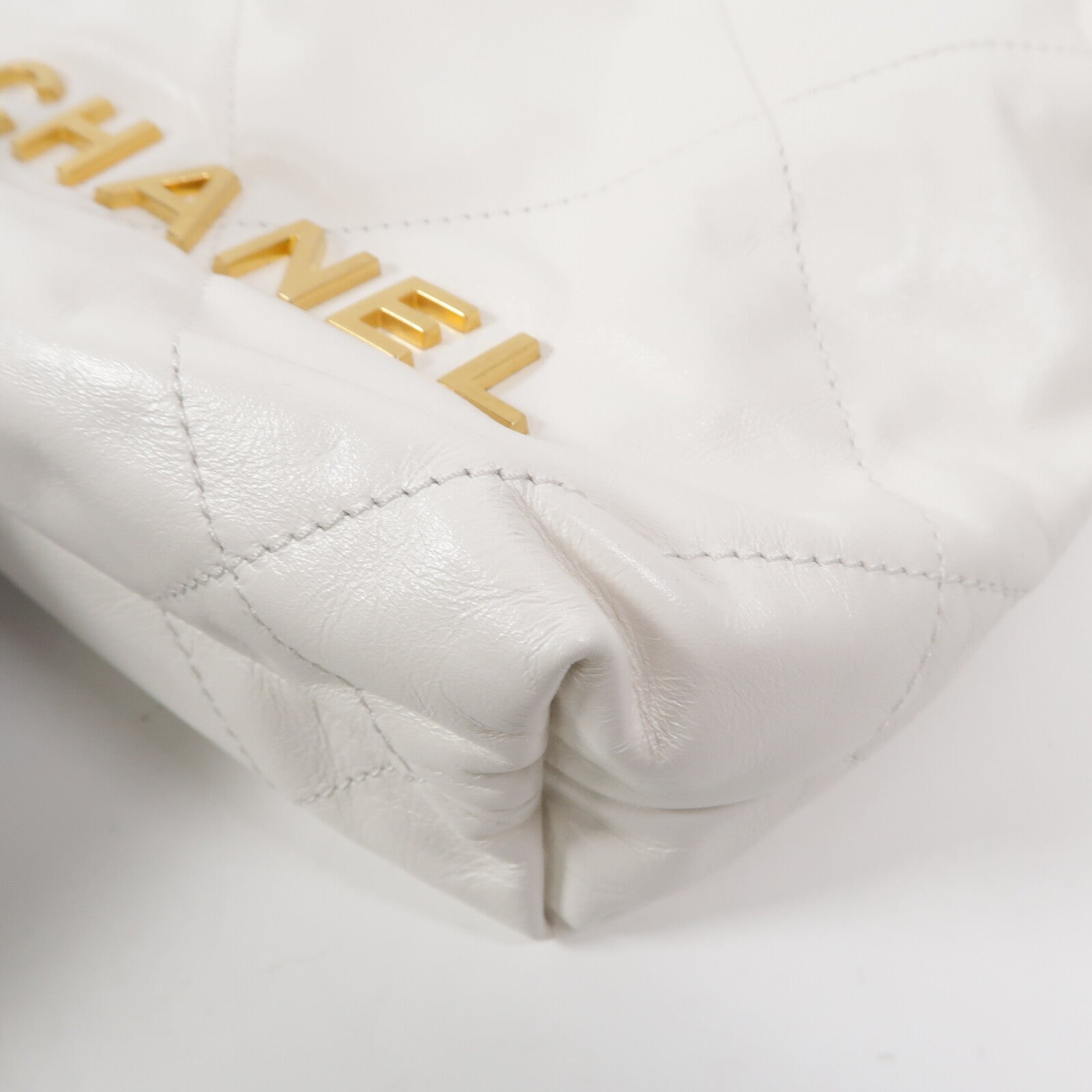 CHANEL 牛皮皮革Chanel 22 Mini鏈帶肩背袋
