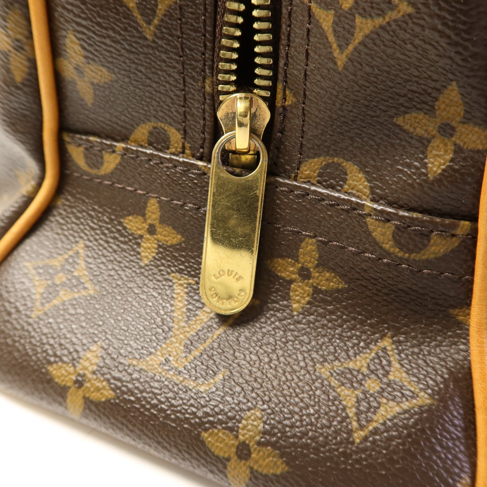 LOUIS VUITTON Monogram Manhattan GM金扣手挽袋棕色