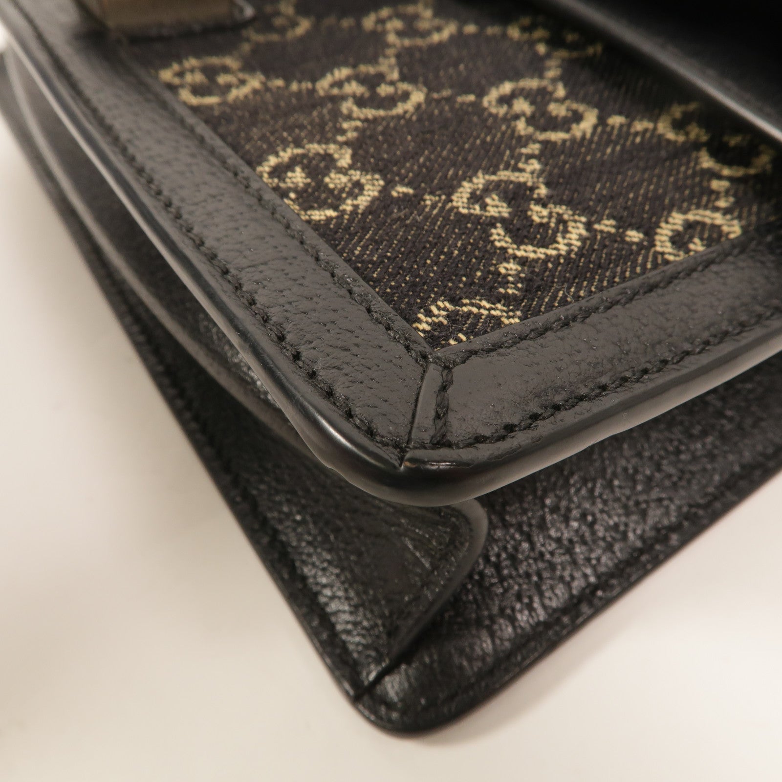 GUCCI 牛仔布Dionysus Medium鏈帶肩背袋