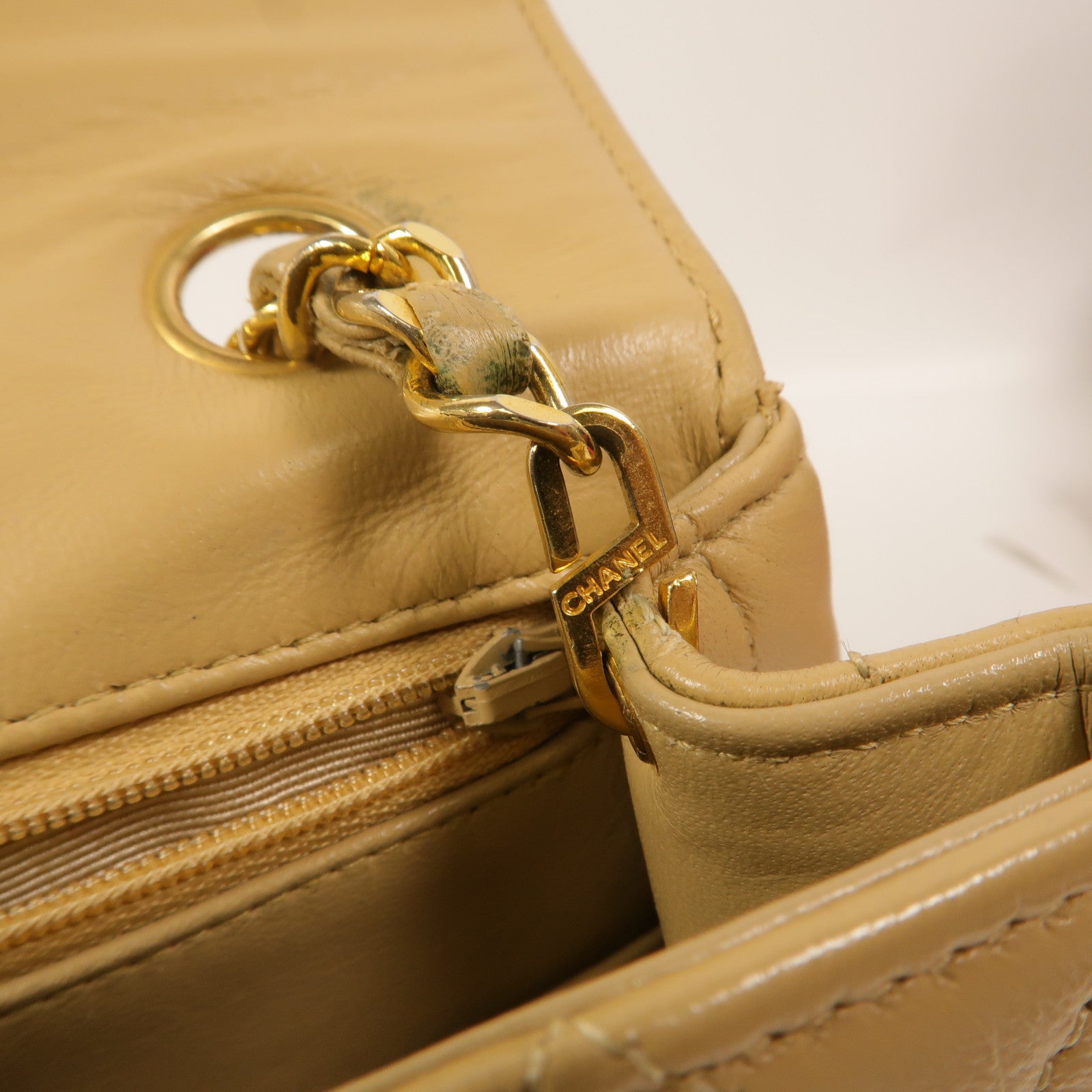 CHANEL 羊皮皮革Vintage Half Moon Flap Bag鏈帶肩背袋