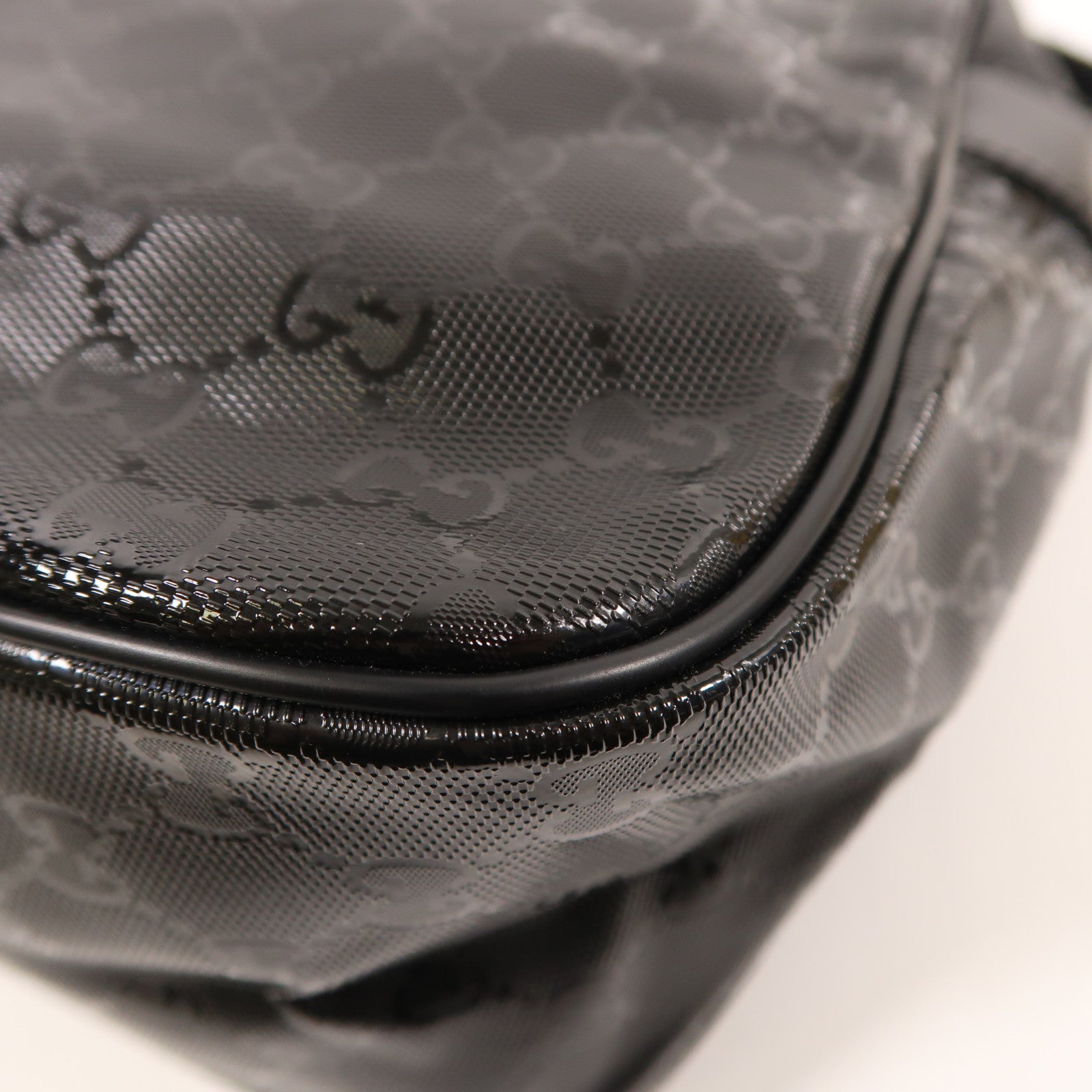 GUCCI 塗層帆布Shoulder Bag銀扣肩背袋