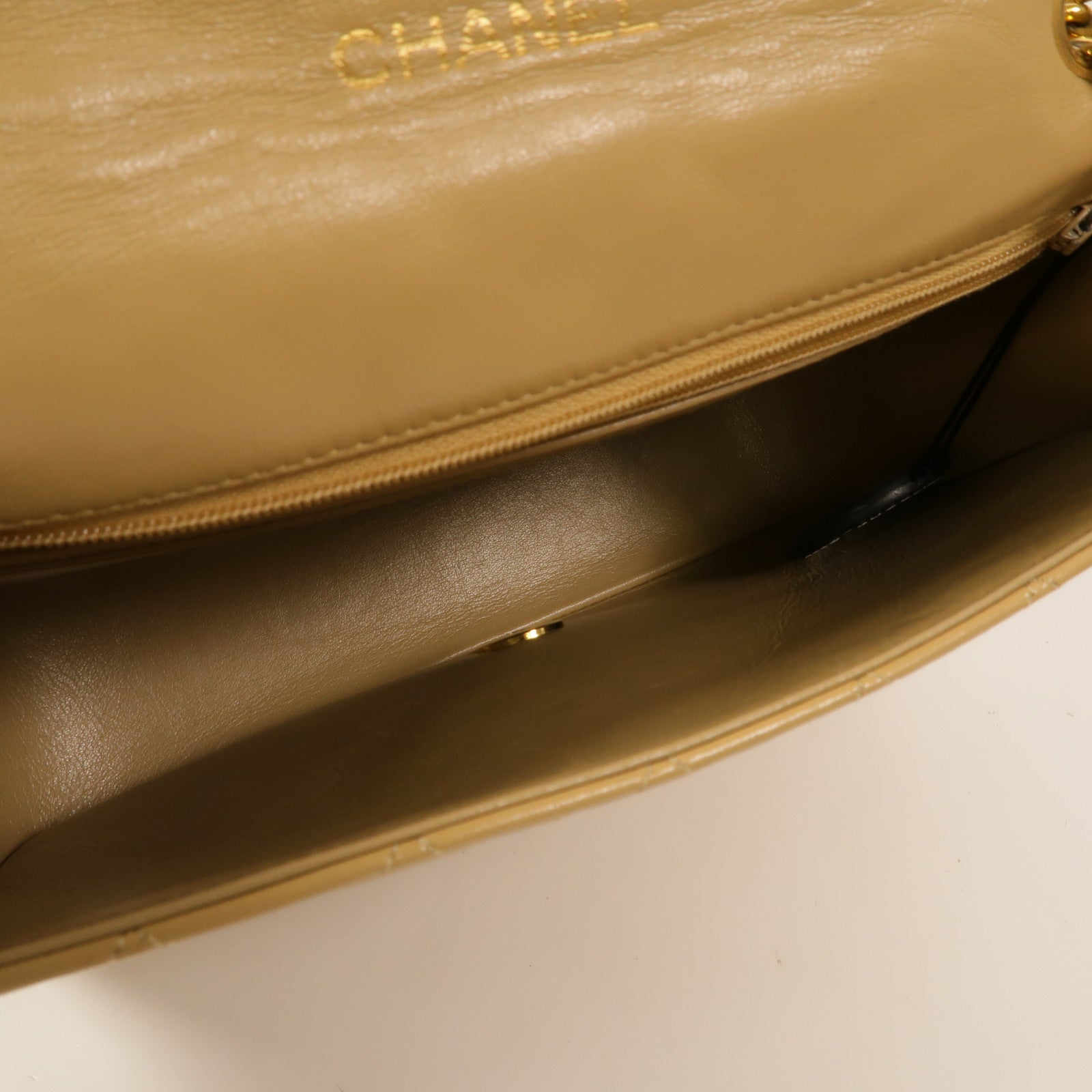 CHANEL 羊皮皮革Vintage Half Moon Flap Bag鏈帶肩背袋