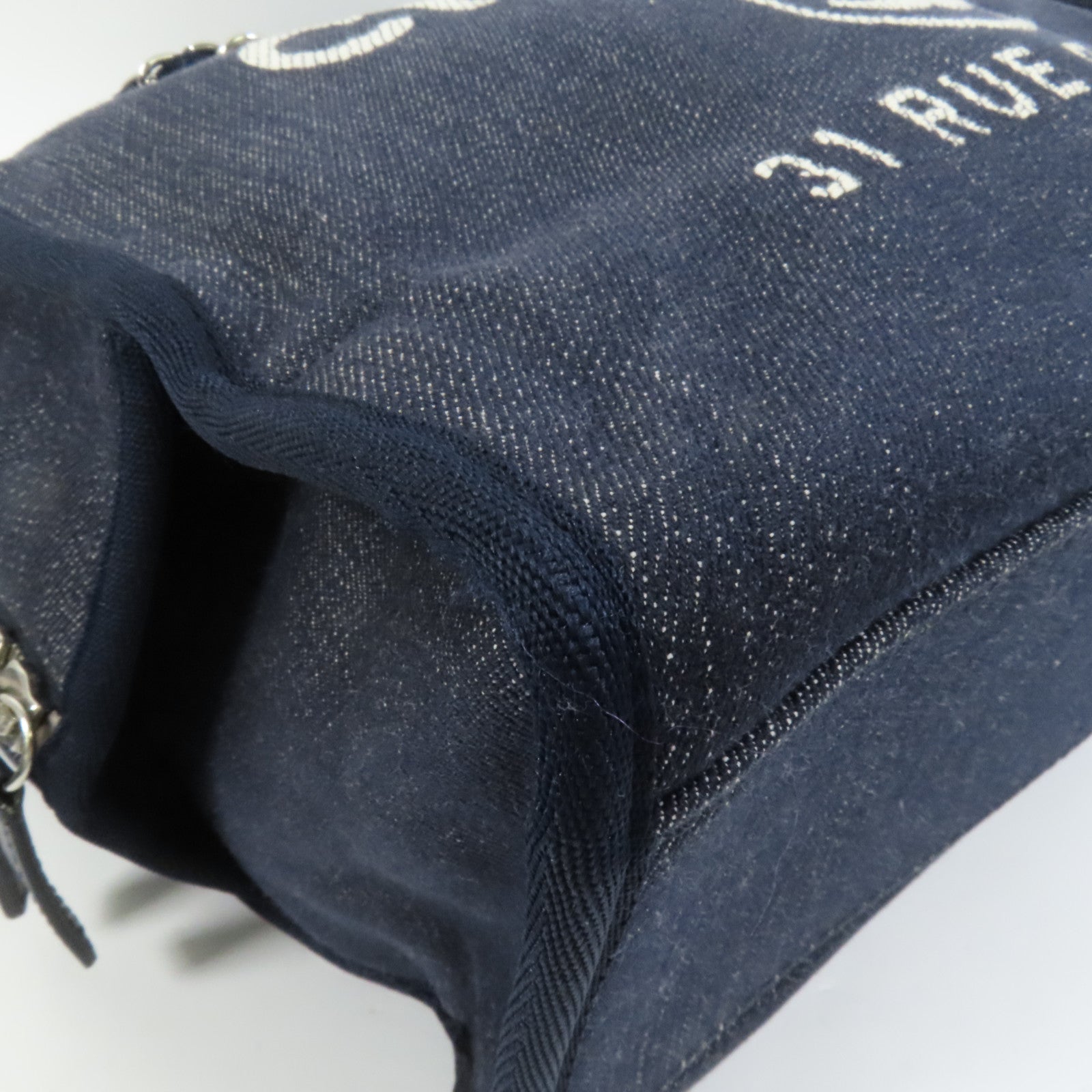 CHANEL 帆布Deauville Chain Tote銀扣鏈帶手挽肩背兩用袋