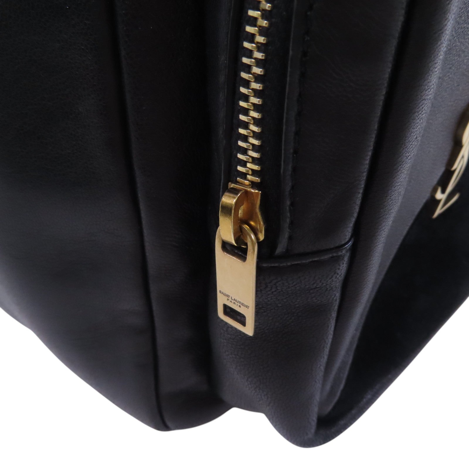 YVES SAINT LAURENT 牛皮皮革Backpack金扣背包