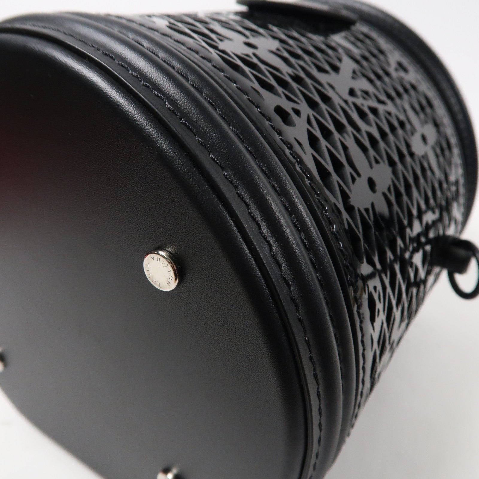 LOUIS VUITTON 【激減優惠】Monogram Lace Cannes手挽肩背兩用袋黑色