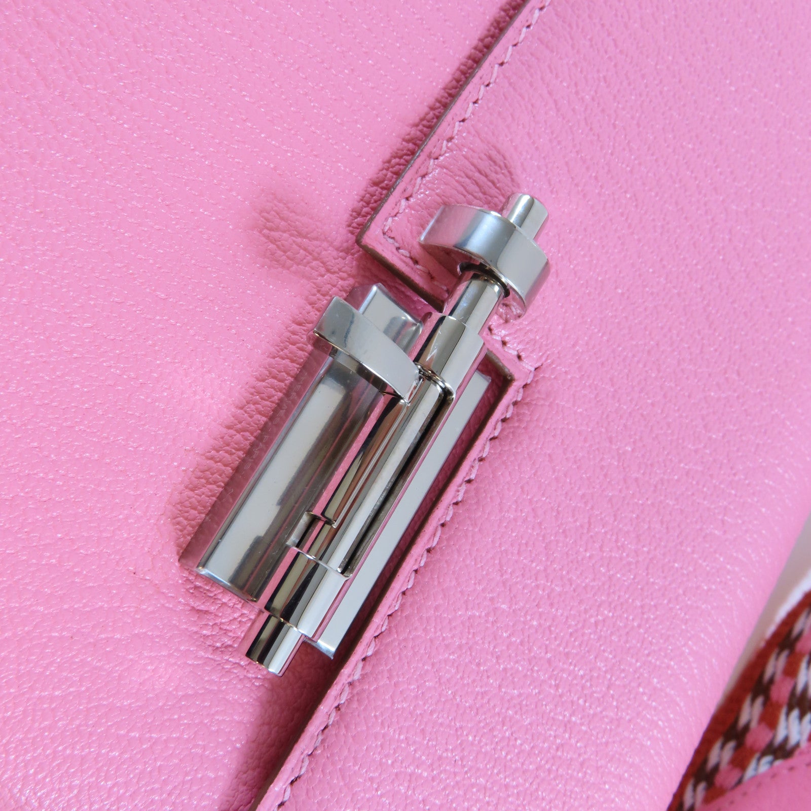 HERMES **【激減優惠】Chevre皮革Mini Verrou銀扣肩背袋Rose D'ete夏日玫瑰粉紅色