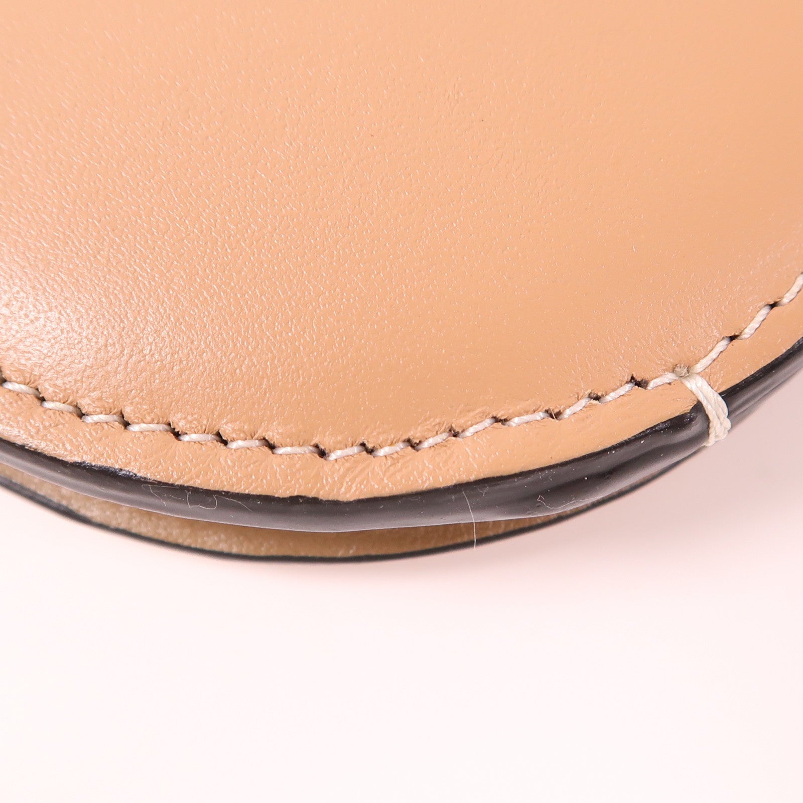 LOEWE 牛皮皮革Gate Pochette Bag金扣肩背袋