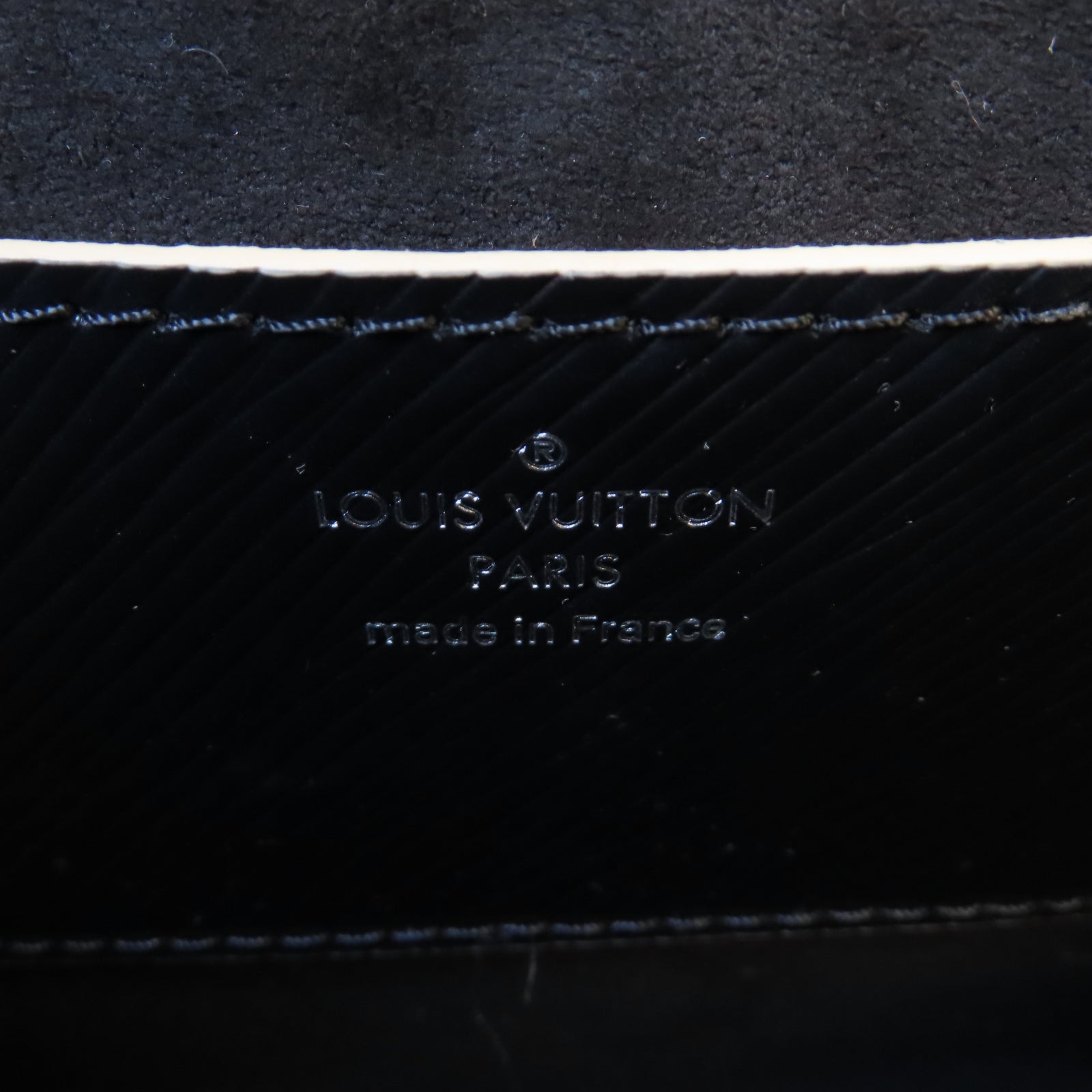 LOUIS VUITTON 【激減優惠】Epi Twist MM銀扣鏈帶肩背袋黑色