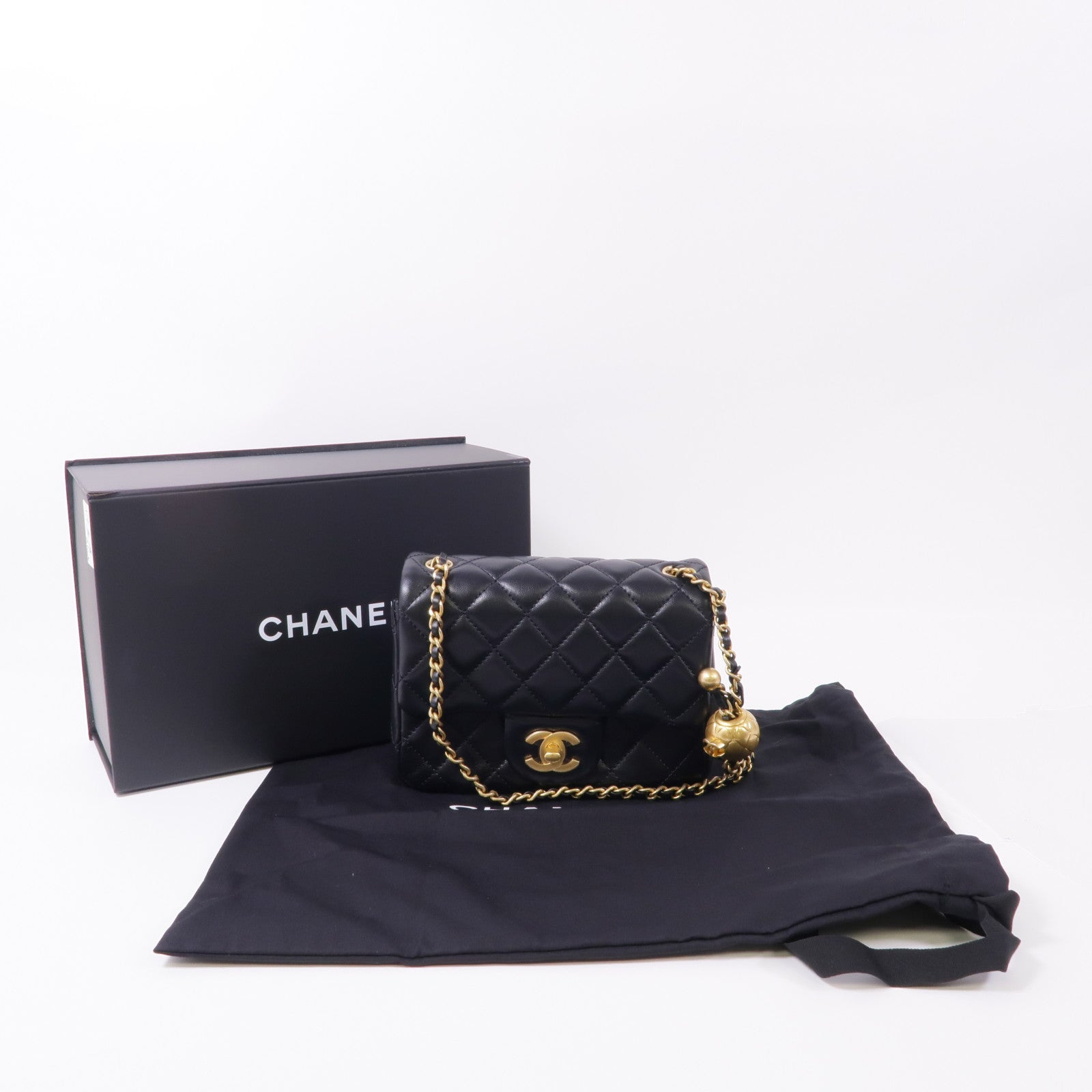 CHANEL 羊皮皮革Mini Classic 17金扣鏈帶肩背袋