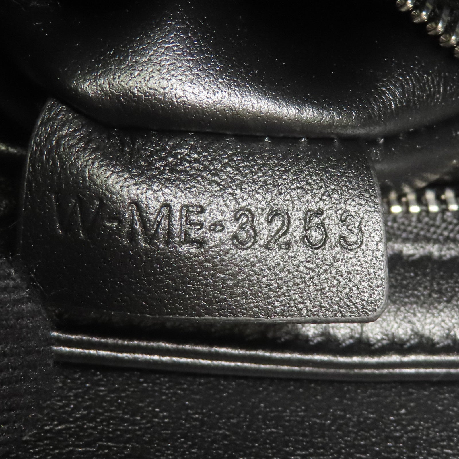 CELINE 牛皮皮革Teen Triomphe Bag銀扣肩背袋