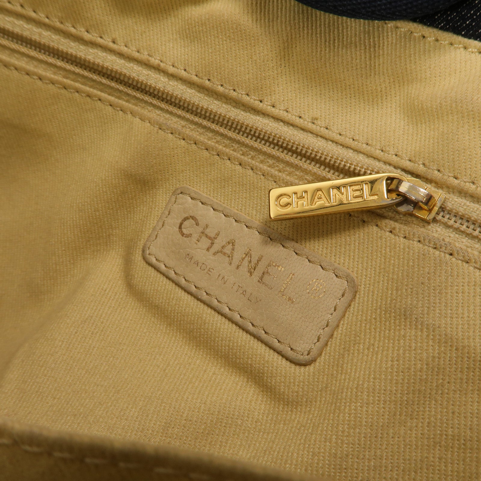 CHANEL 帆布Deauville Tote Small肩背袋