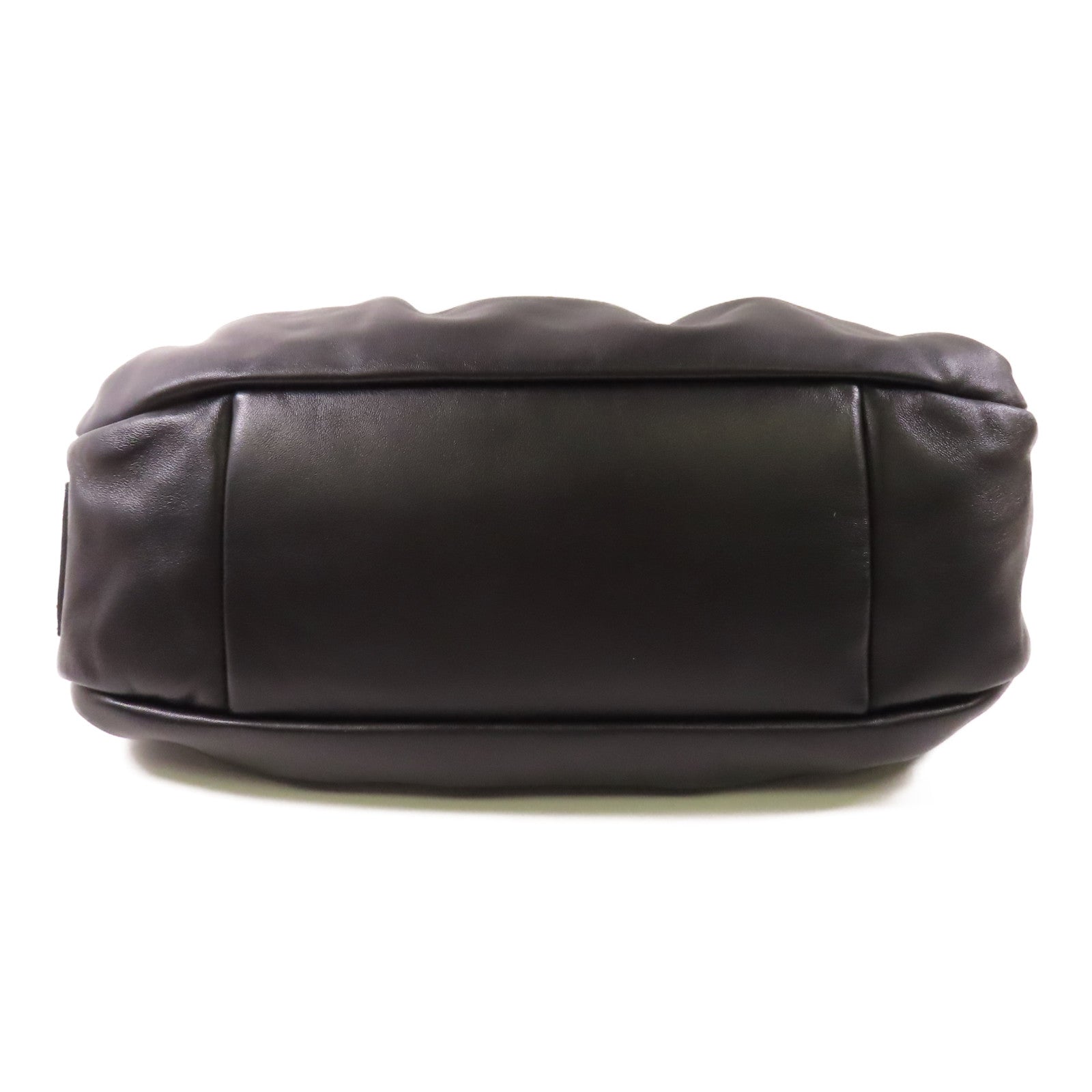 Miu Miu 羊皮皮革Shoulder Bag金扣肩背袋