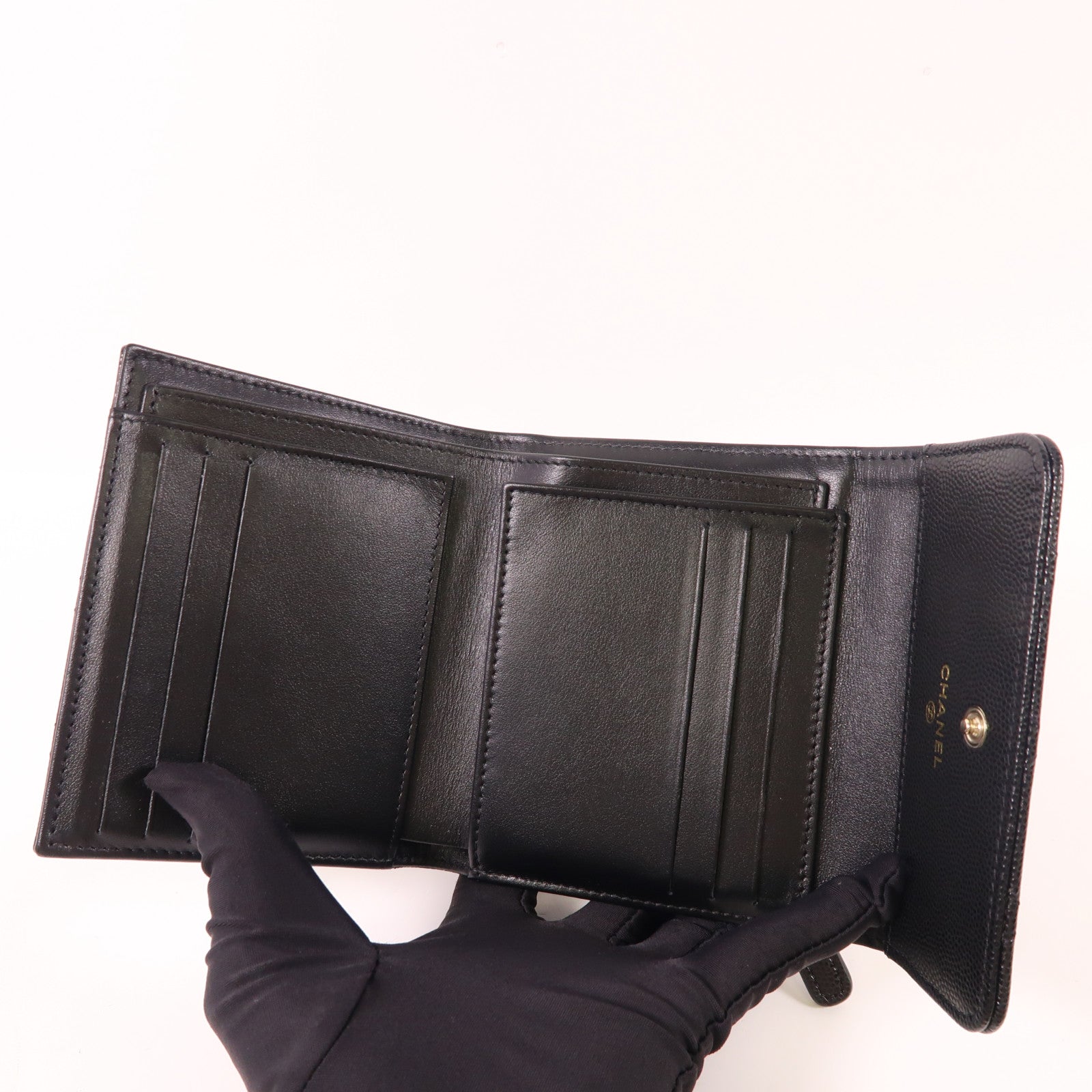 CHANEL 牛皮皮革Wallet金扣錢包