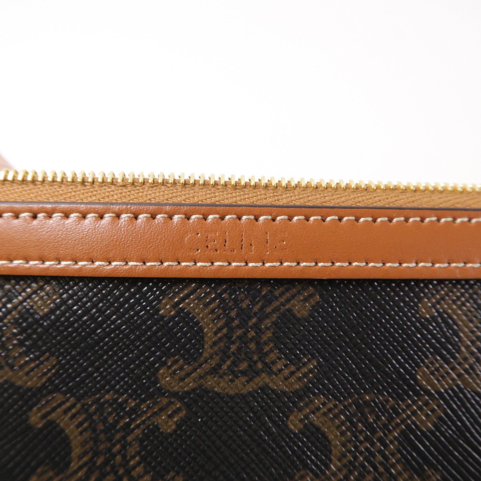 CELINE 牛皮皮革Small Pouch金扣手拿包啡色