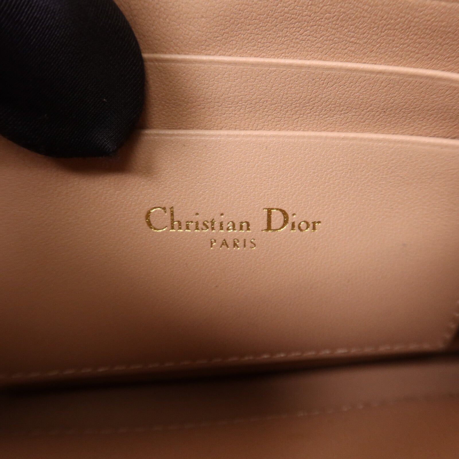 Dior 羊皮皮革Caro Every金扣鏈帶肩背袋