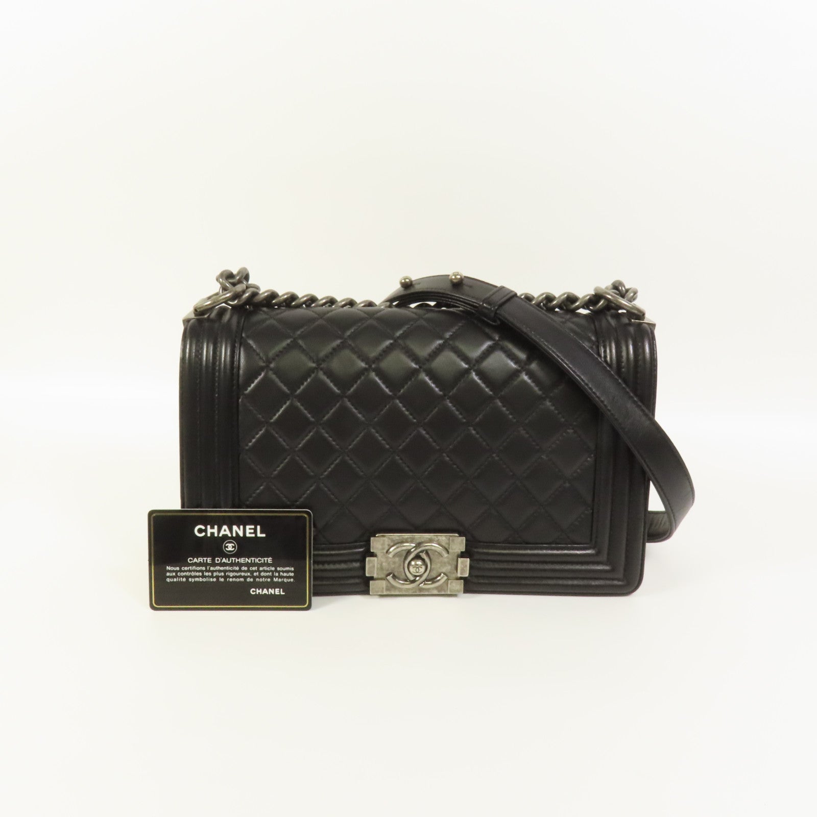 CHANEL 牛皮皮革Boy 25鏈帶肩背袋