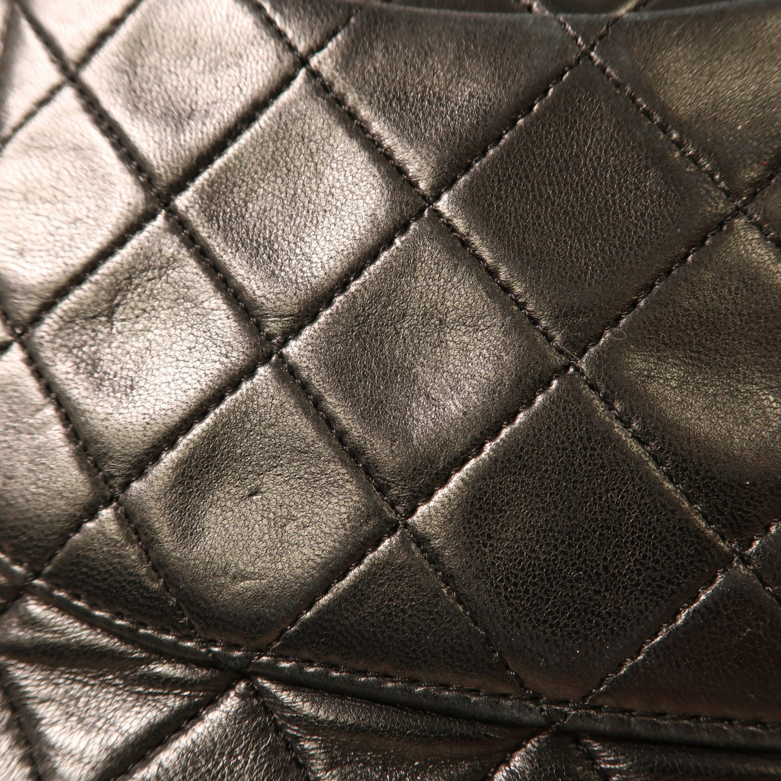 CHANEL 牛皮皮革Chain Shoulder金扣鏈帶肩背袋黑色