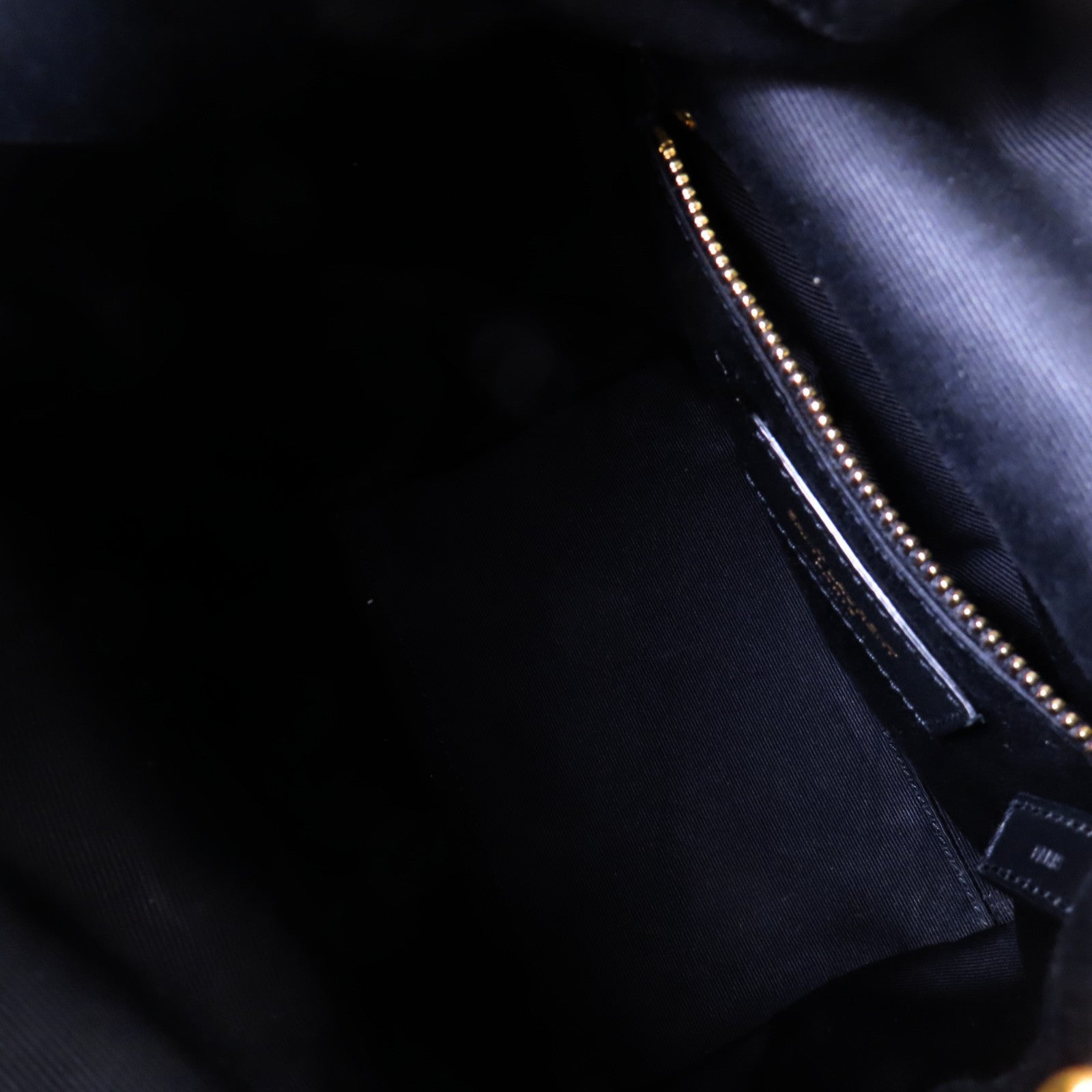 YVES SAINT LAURENT 牛皮皮革Backpack金扣背包