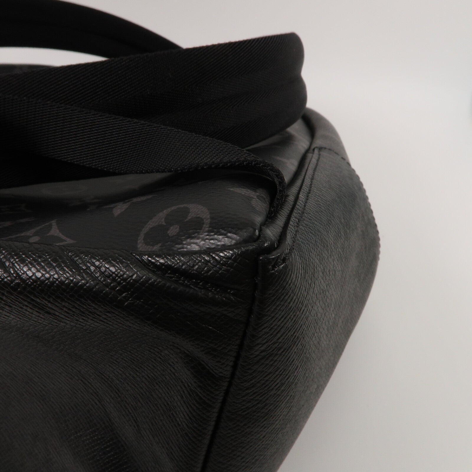 LOUIS VUITTON Taigarama Discovery Backpack背包