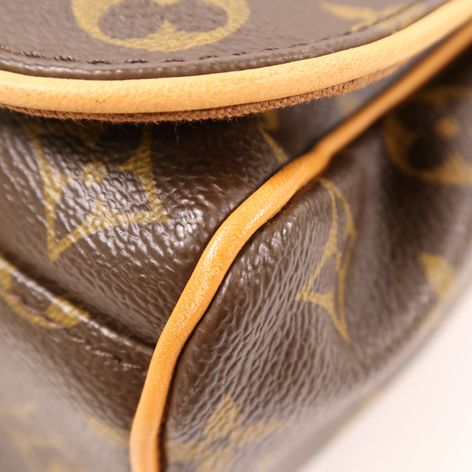LOUIS VUITTON Monogram Valmy MM金扣肩背袋