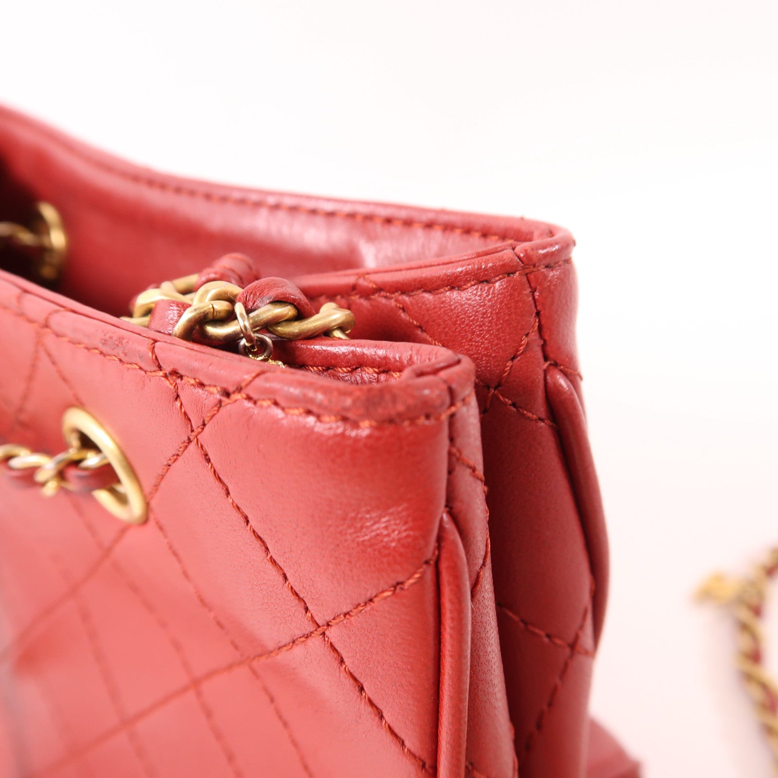 CHANEL 牛皮皮革Chain Shoulder Bag金扣鏈帶肩背袋