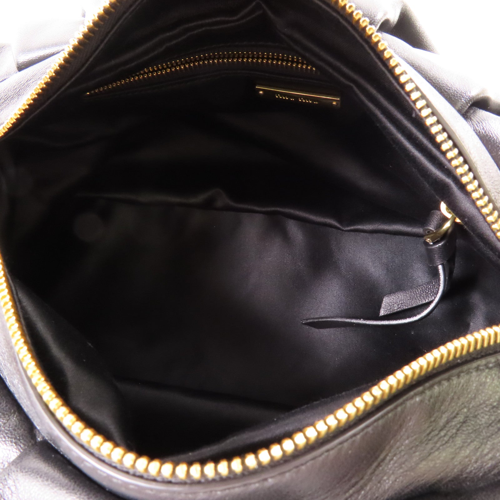 Miu Miu 羊皮皮革Shoulder Bag金扣肩背袋