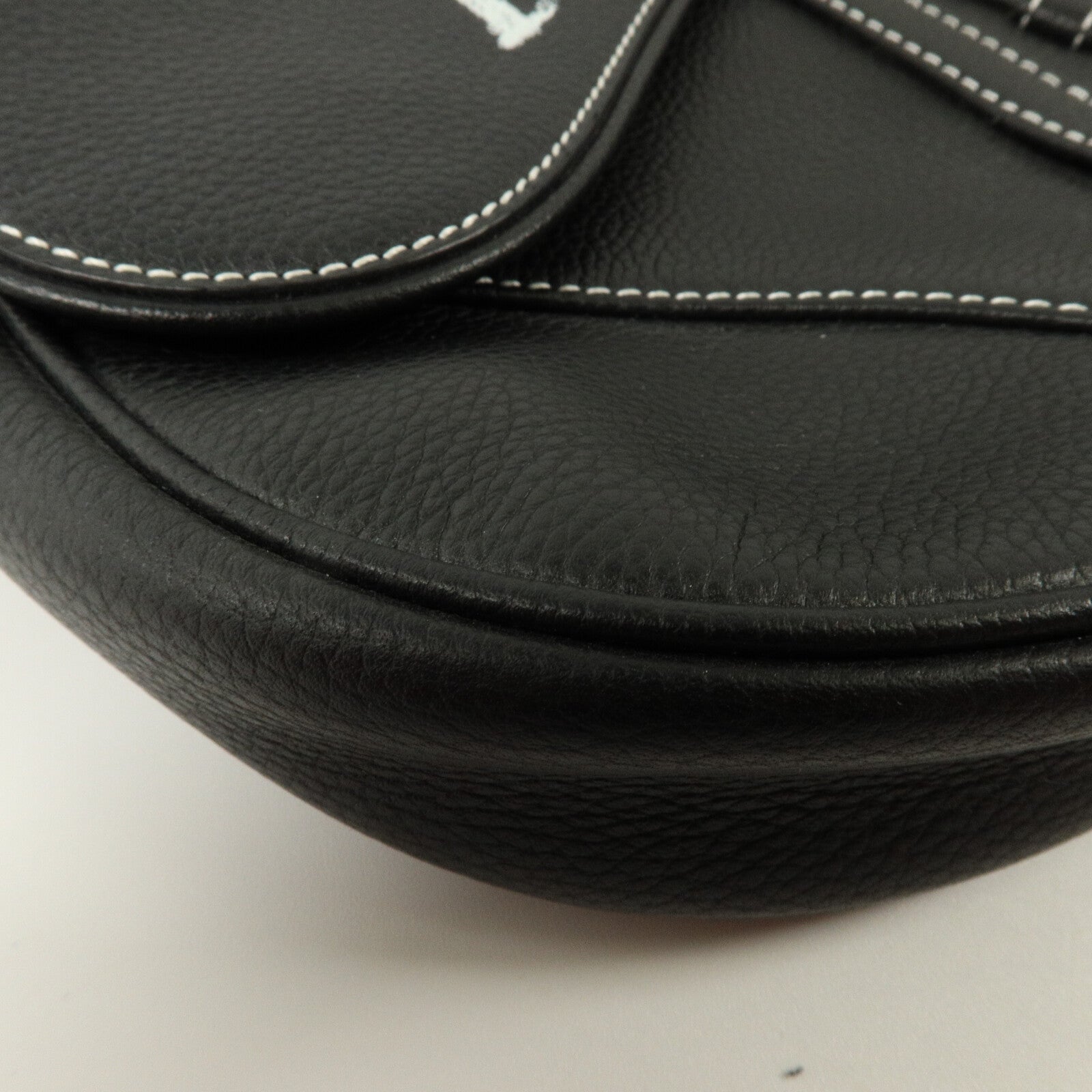 Dior 牛皮皮革Dior Saddle肩背袋