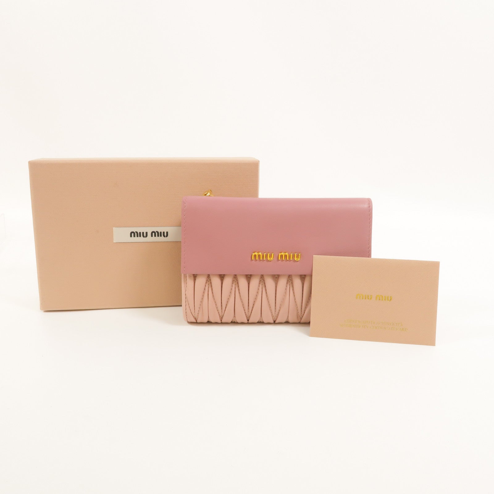 Miu Miu 羊皮皮革Matelasse Wallet錢包