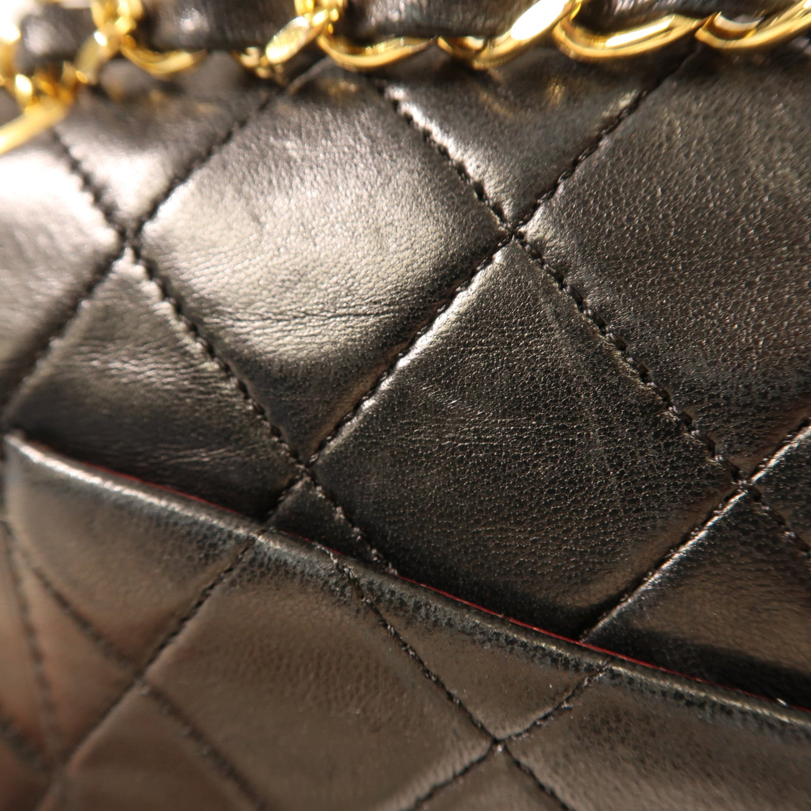 CHANEL 牛皮皮革Chain Shoulder金扣鏈帶肩背袋黑色