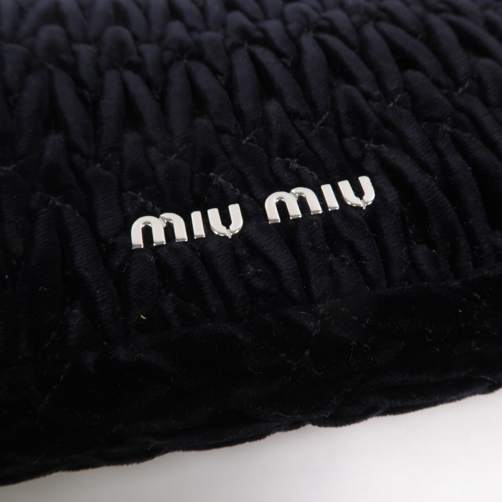 Miu Miu 天鵝絨Chain Shoulder手挽肩背兩用袋