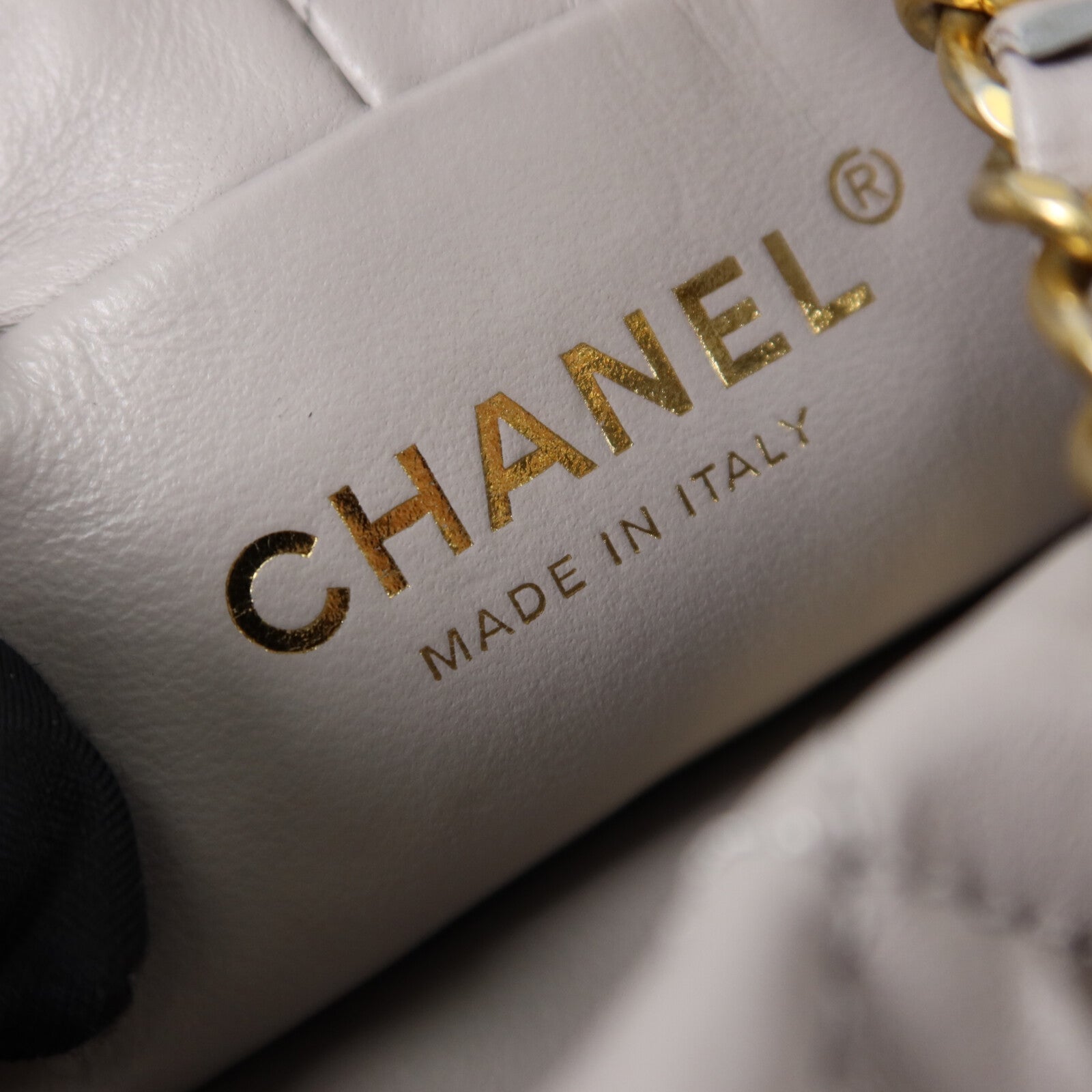 CHANEL 羊皮皮革Pearl Crush Bucket Bag鏈帶肩背袋