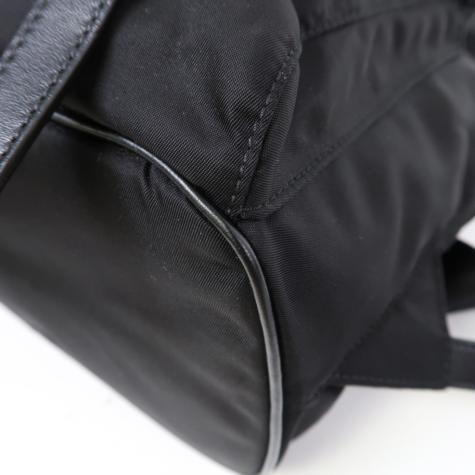 PRADA 尼龍Backpack銀扣背包黑色