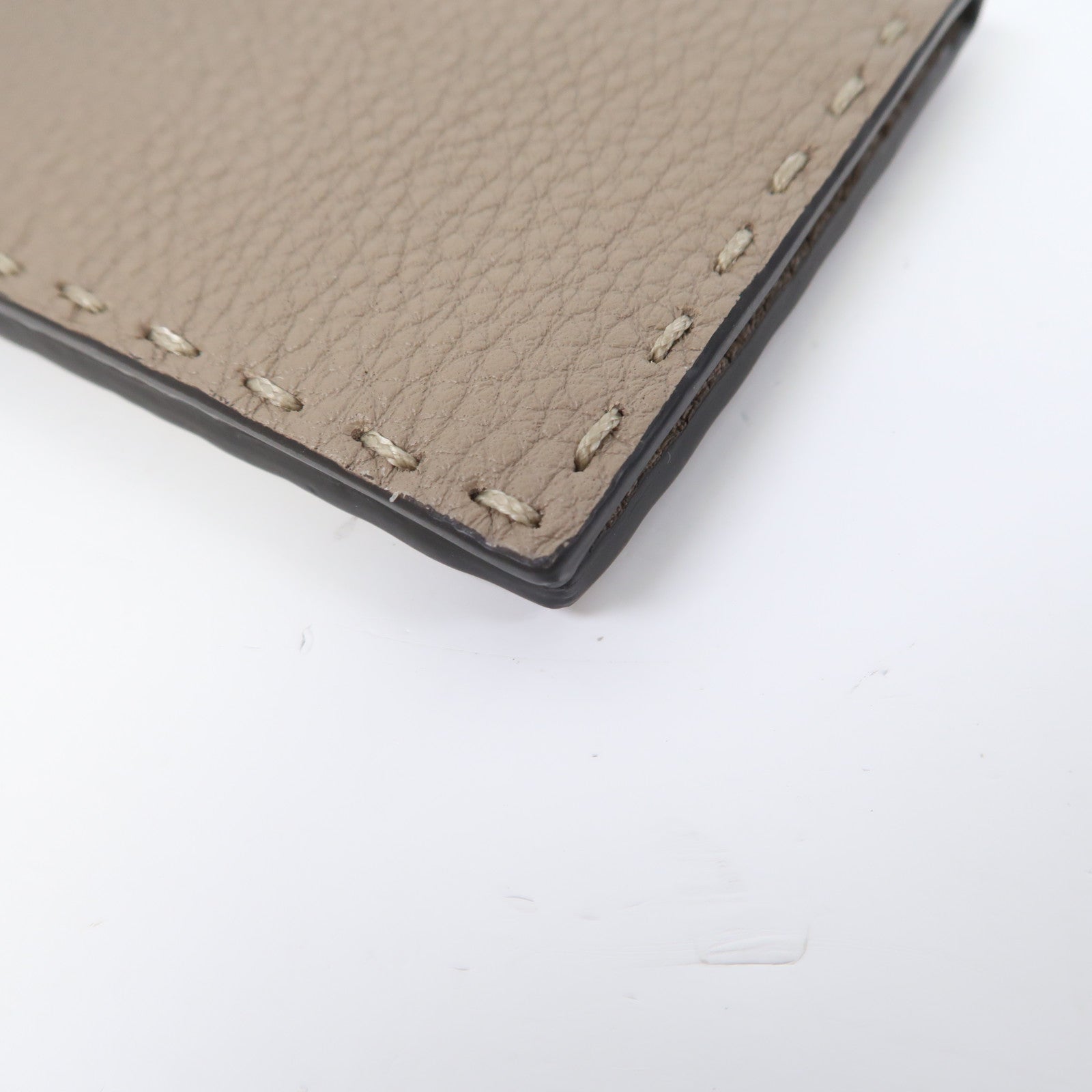 FENDI 【激減優惠】牛皮皮革Card Case卡片套米色