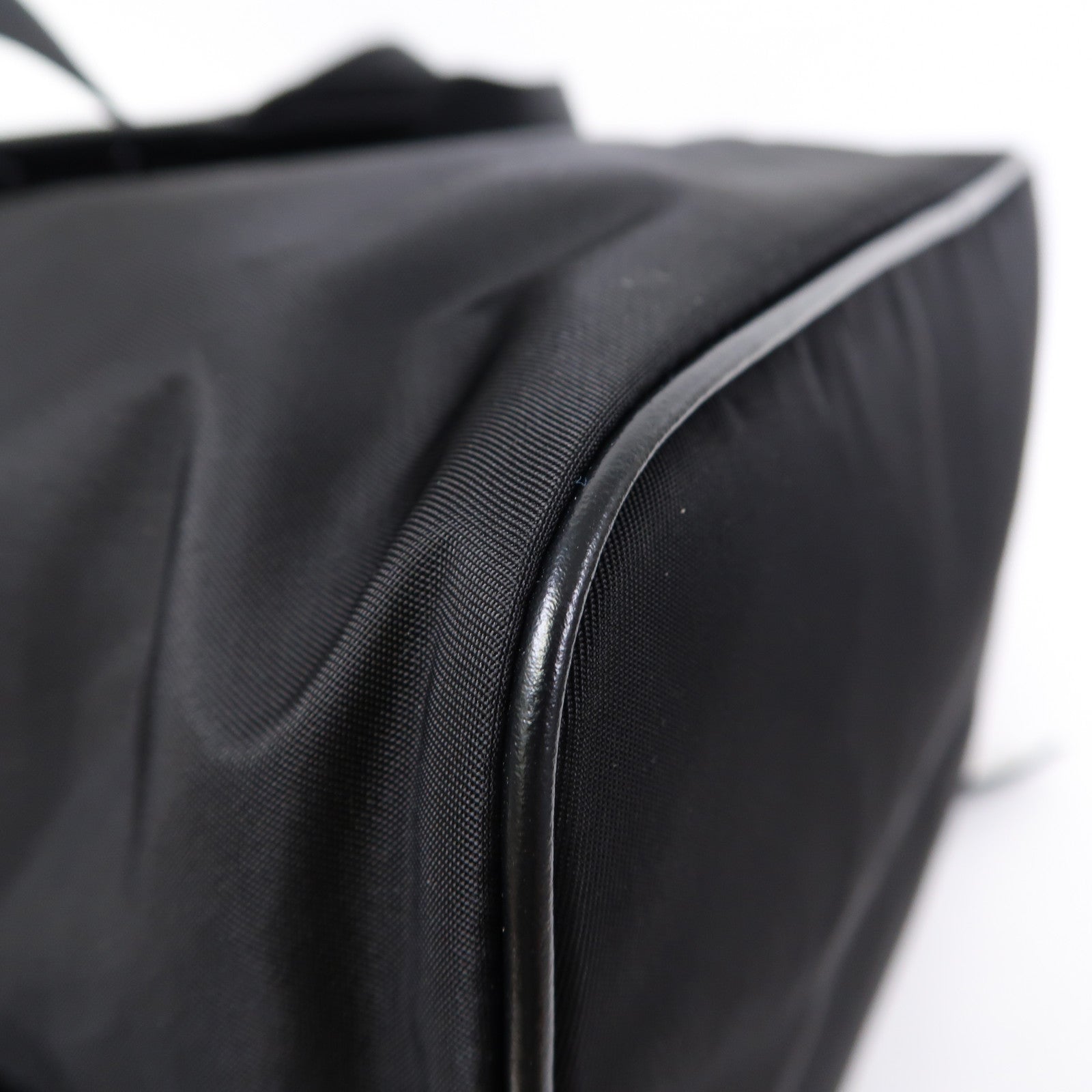 PRADA 尼龍Backpack銀扣背包黑色
