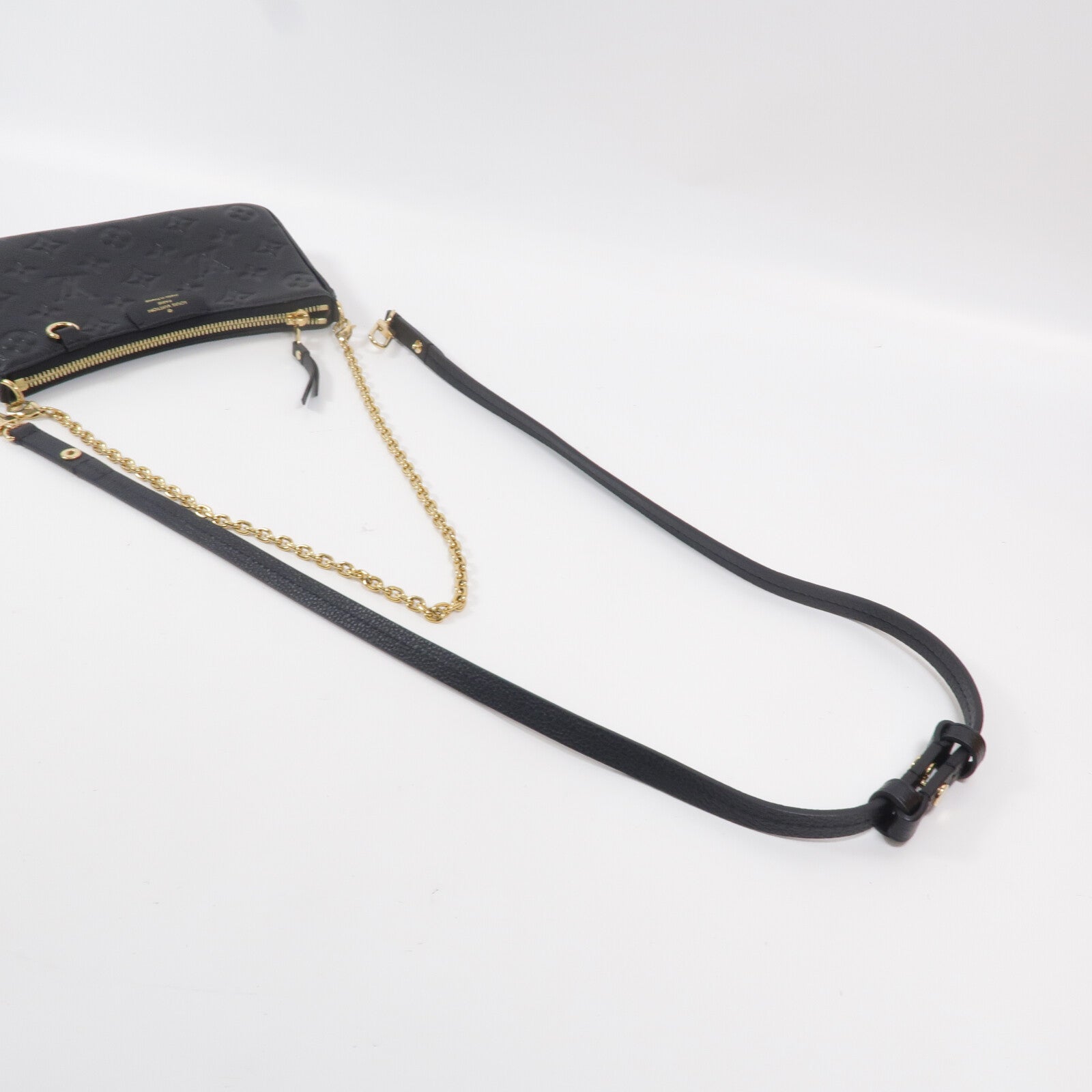 LOUIS VUITTON Monogram Empreinte Easy Pouch On Strap手挽肩背兩用袋