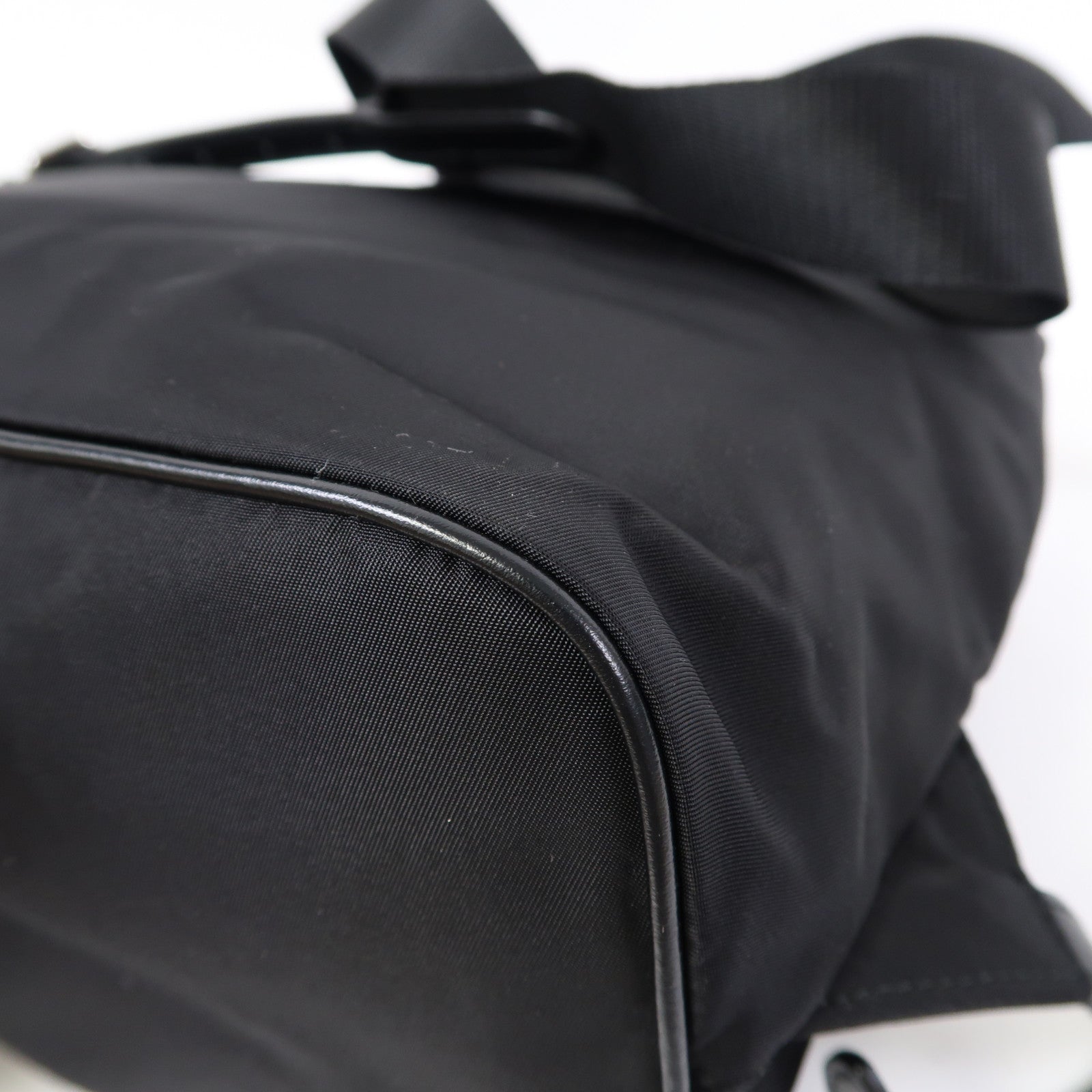PRADA 尼龍Backpack銀扣背包黑色