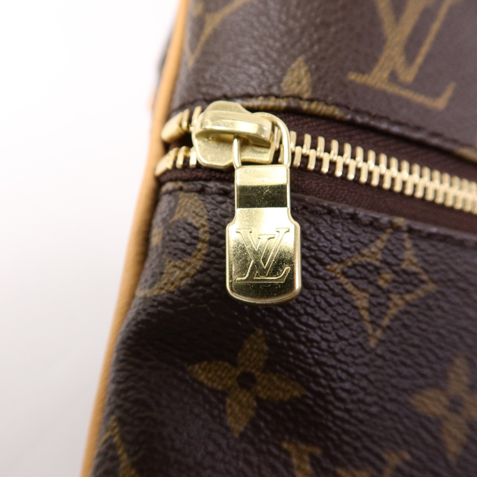 LOUIS VUITTON Monogram Valmy肩背袋