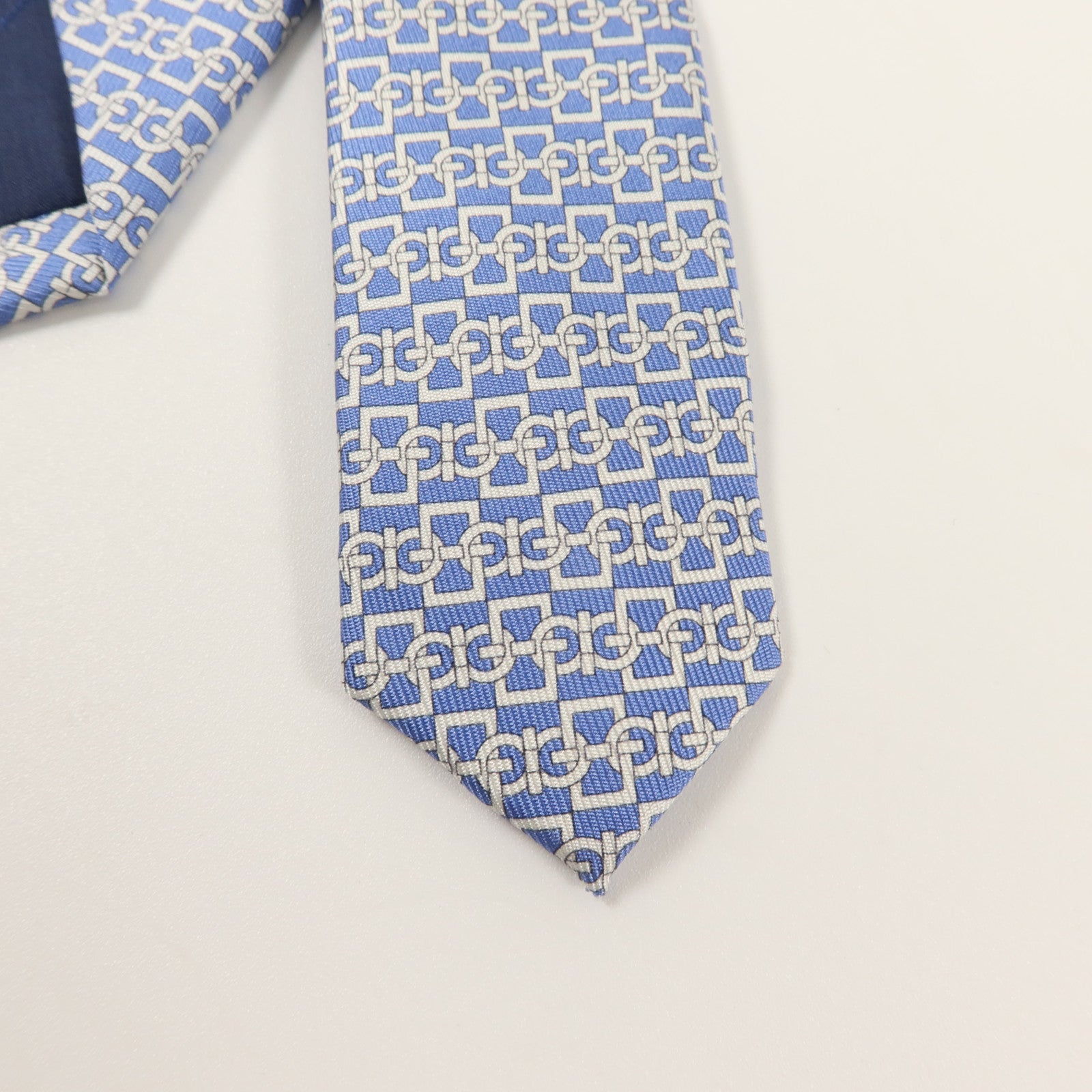 Salvatore Ferragamo 絲質Necktie領帶