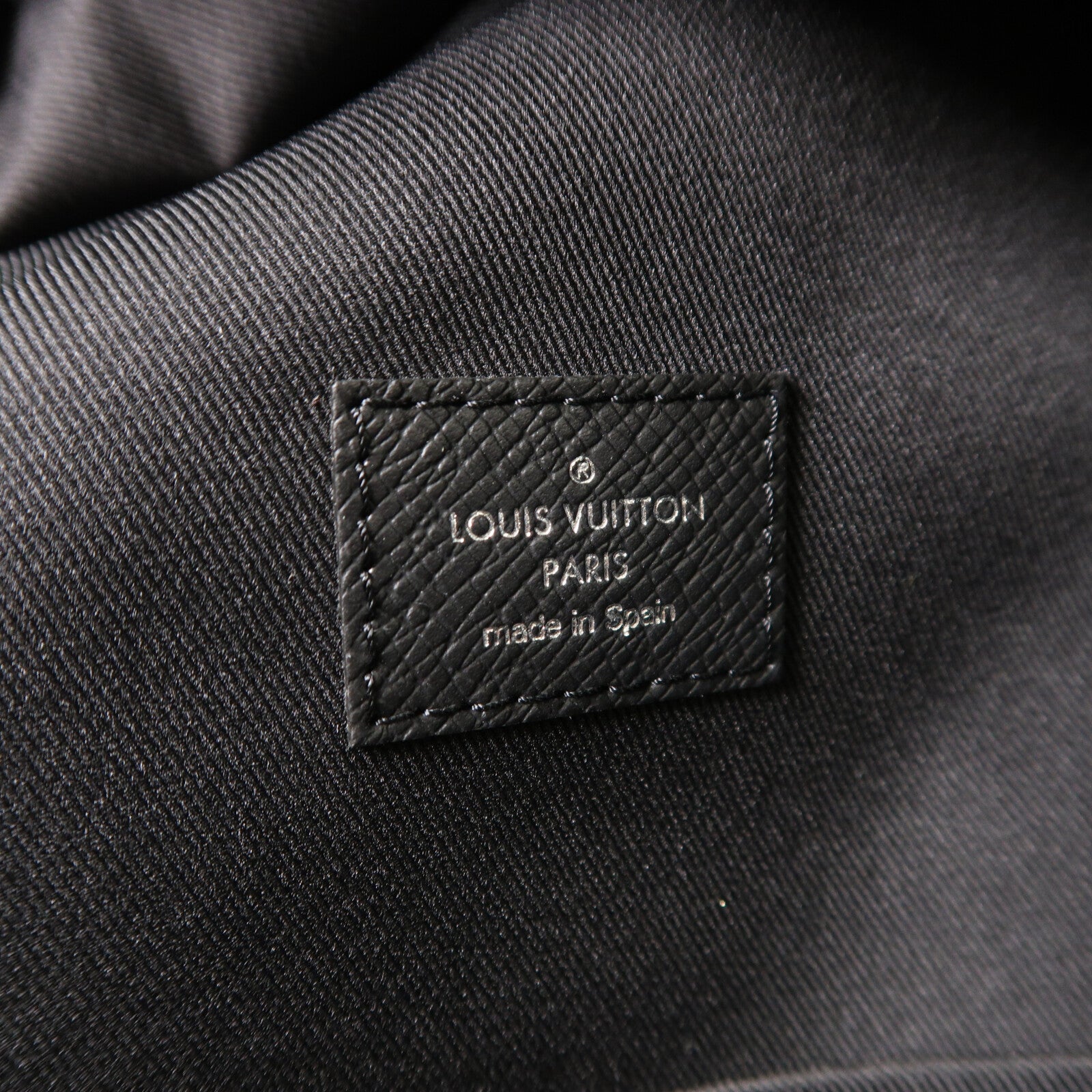 LOUIS VUITTON Taigarama Discovery Backpack背包