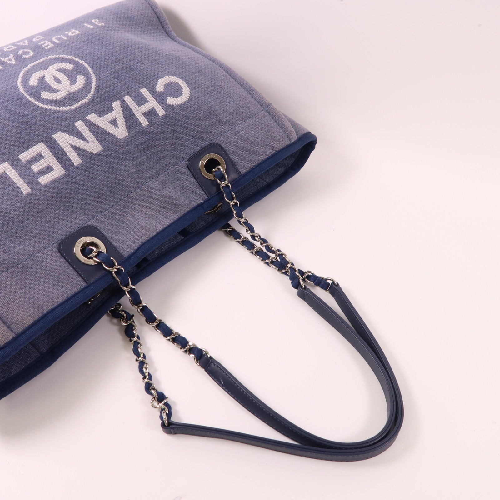 CHANEL 帆布Deauville Tote銀扣肩背袋