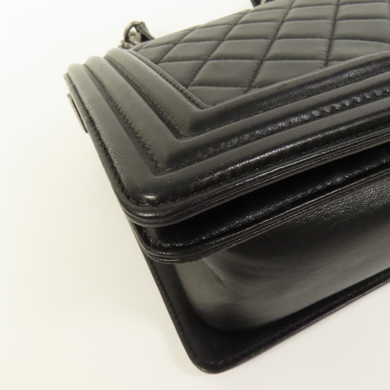 CHANEL 牛皮皮革Boy 25鏈帶肩背袋